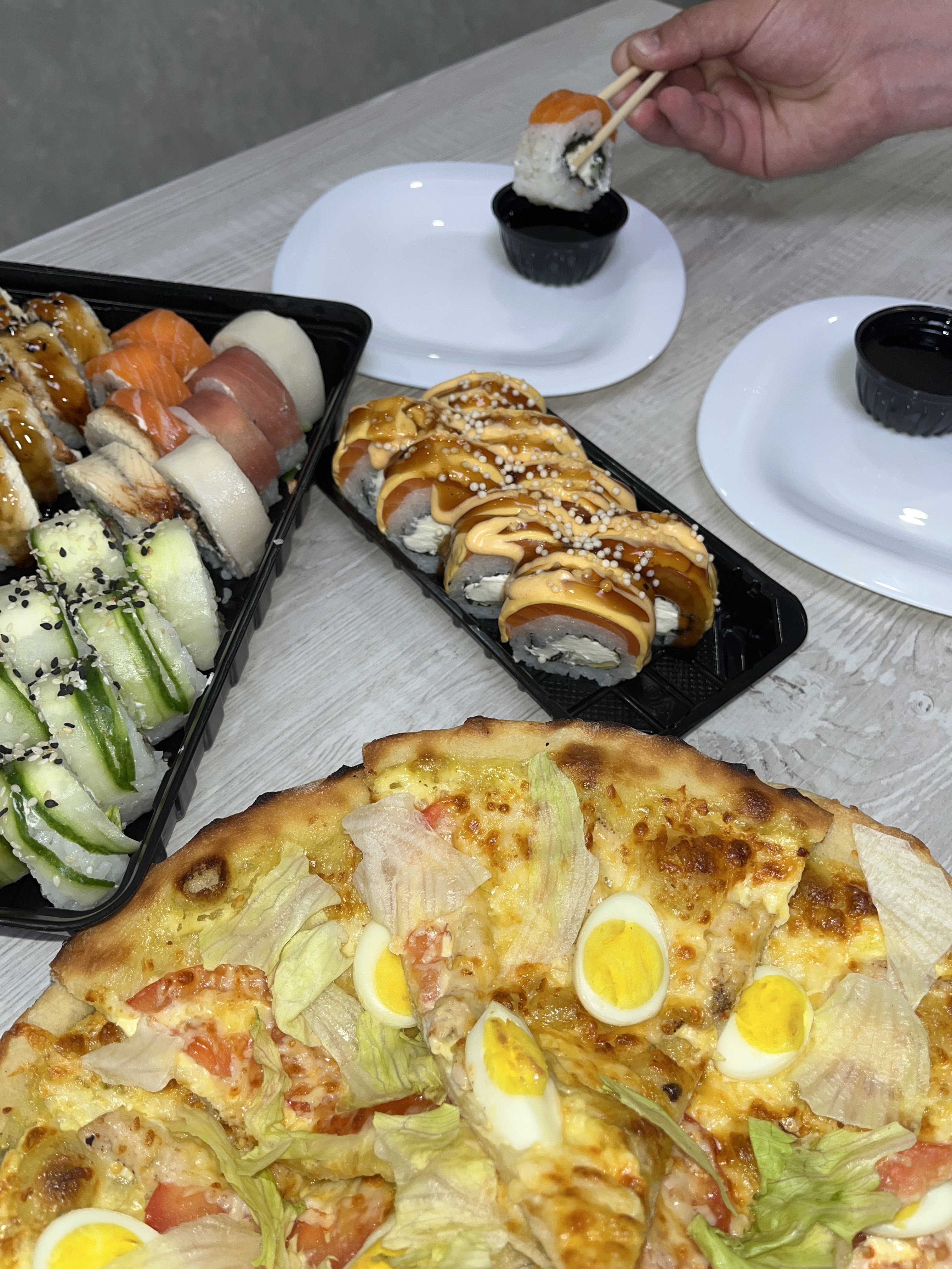 Sushi Pitsa Imperiya image 1