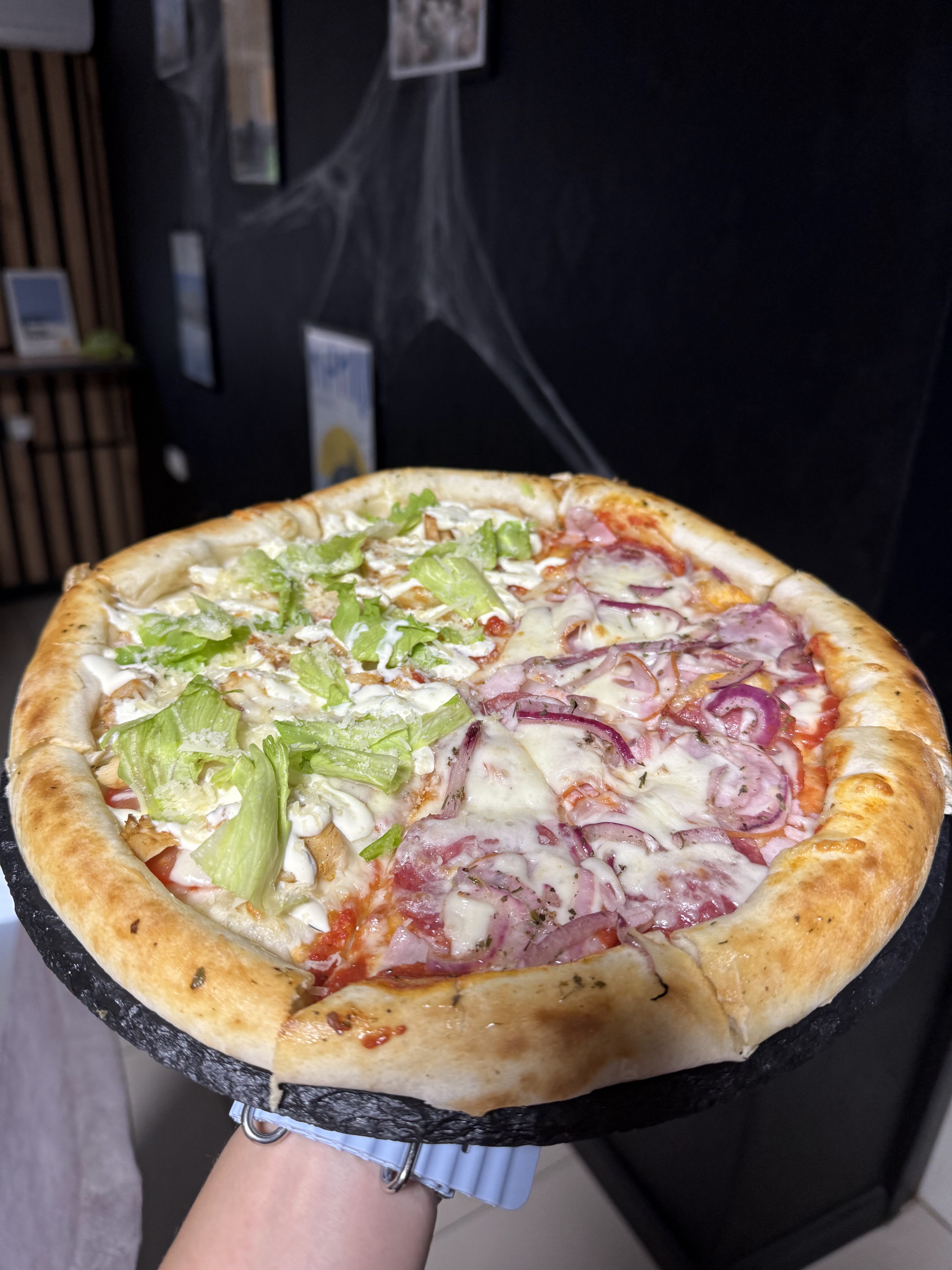 Бургерна Тут GOOD FOOD image 4