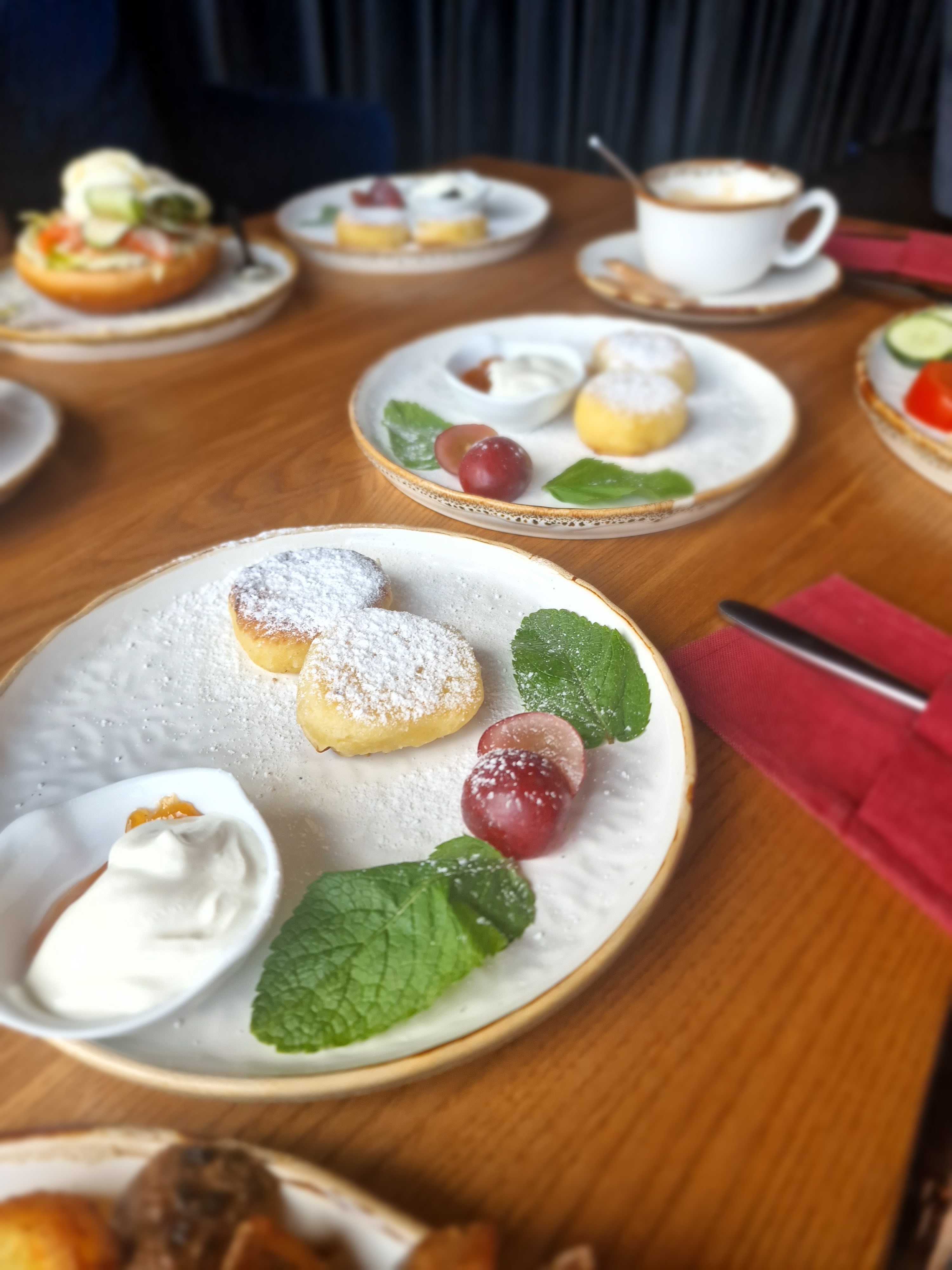 Зоря Hall image 2