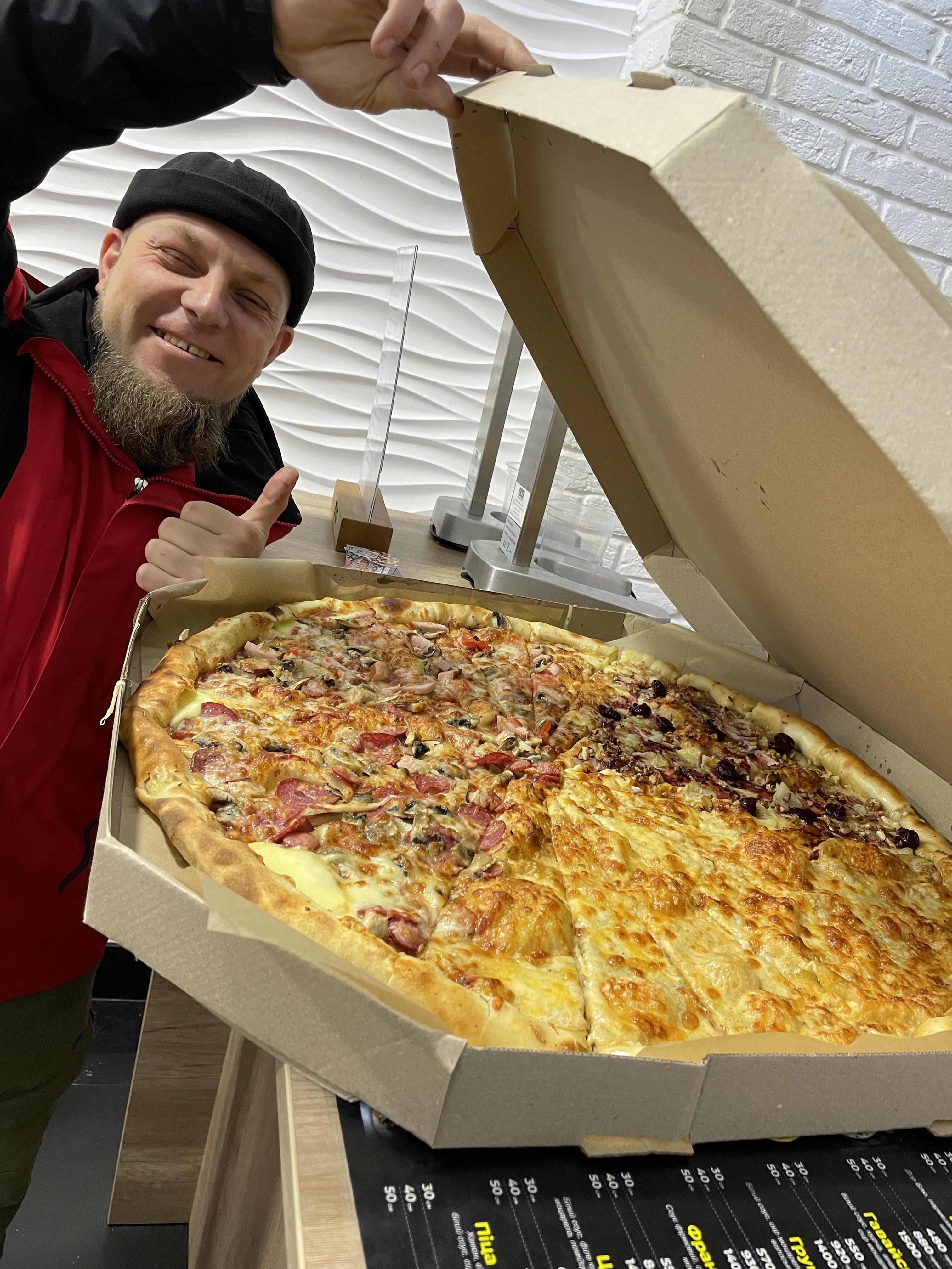 Sushi&Pizza GARAGE image 5