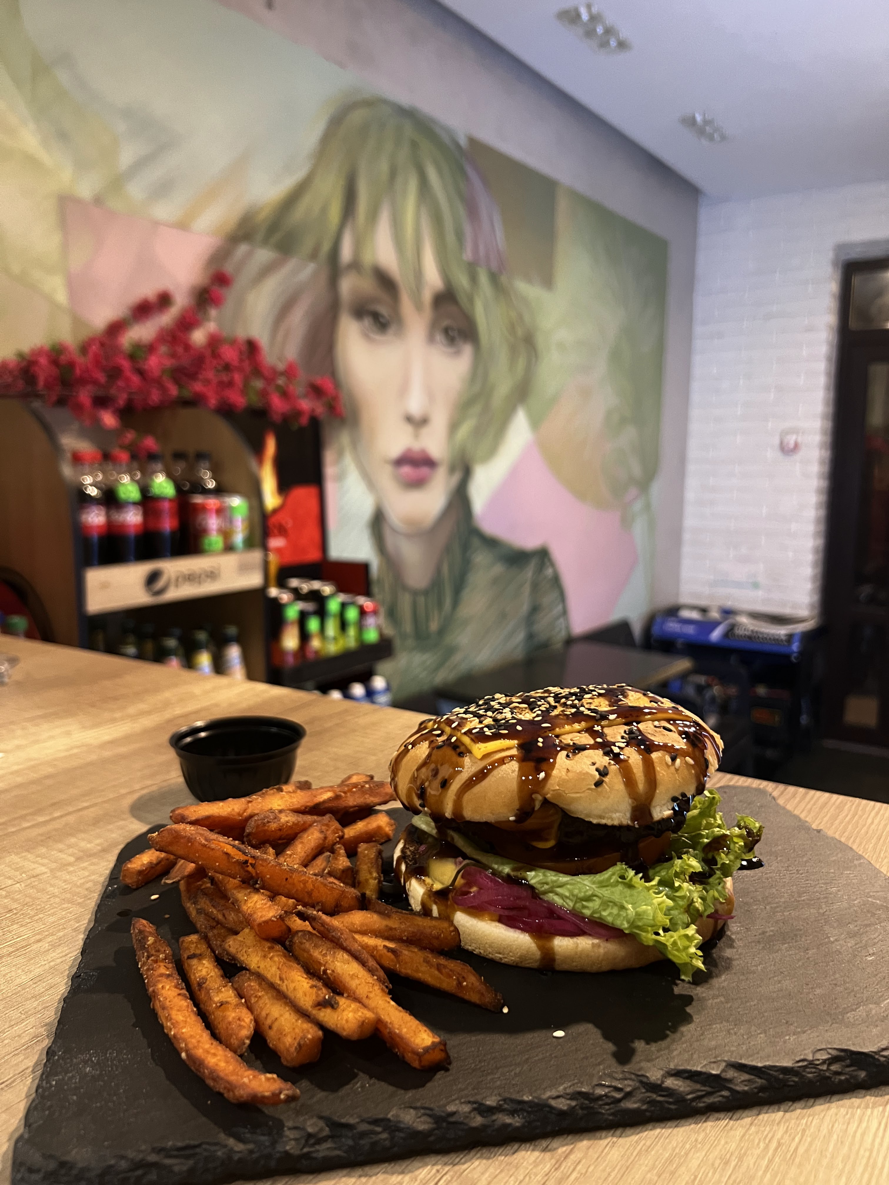 Sushi&Pizza GARAGE image 7