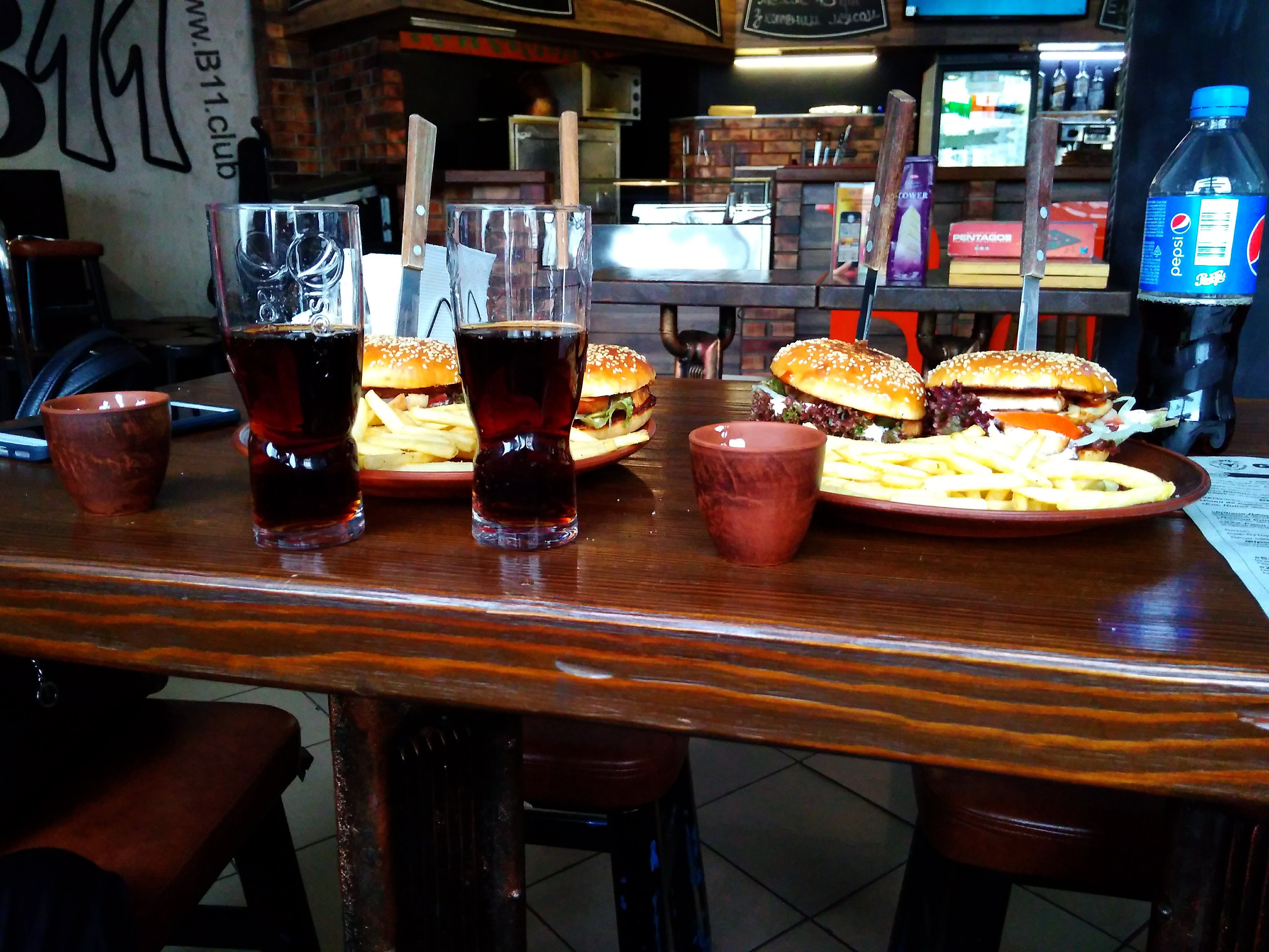 BistroClub - B11 image 2