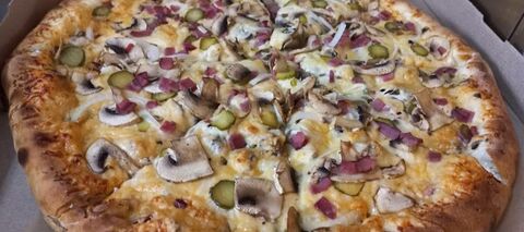 Pizza home image 5