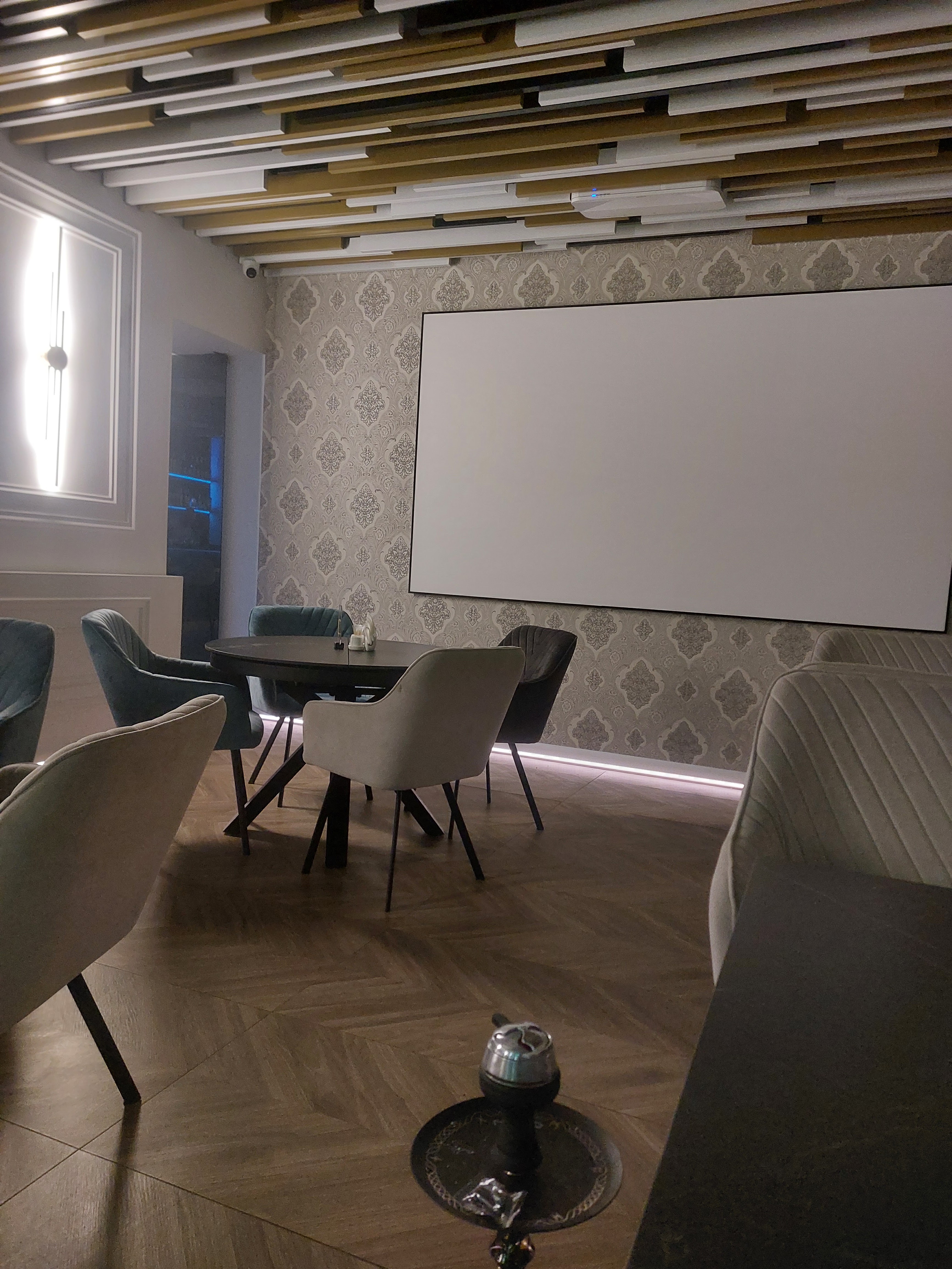 3 Lives Ресторан-бар image 2