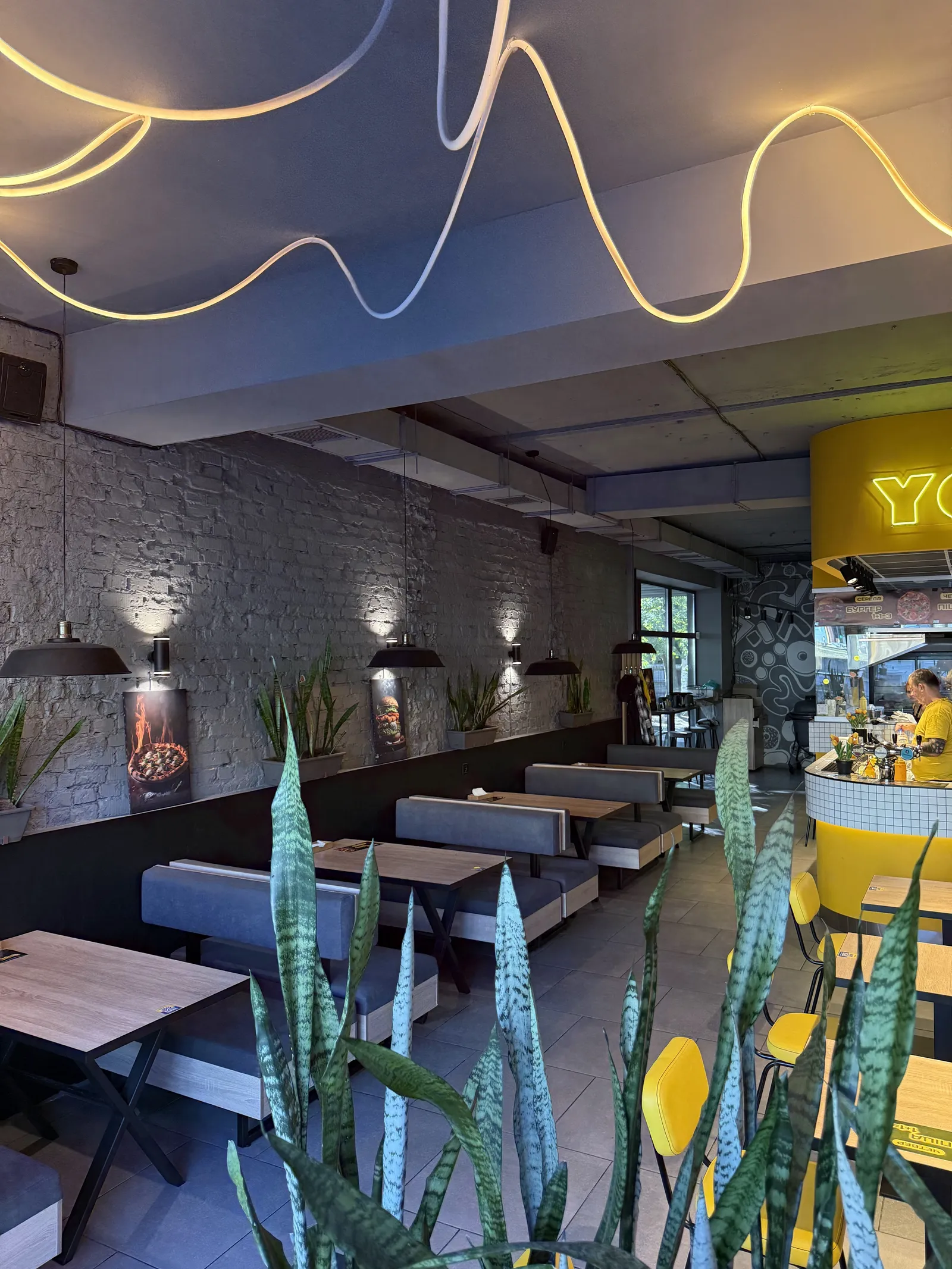 YO BURGER image 1