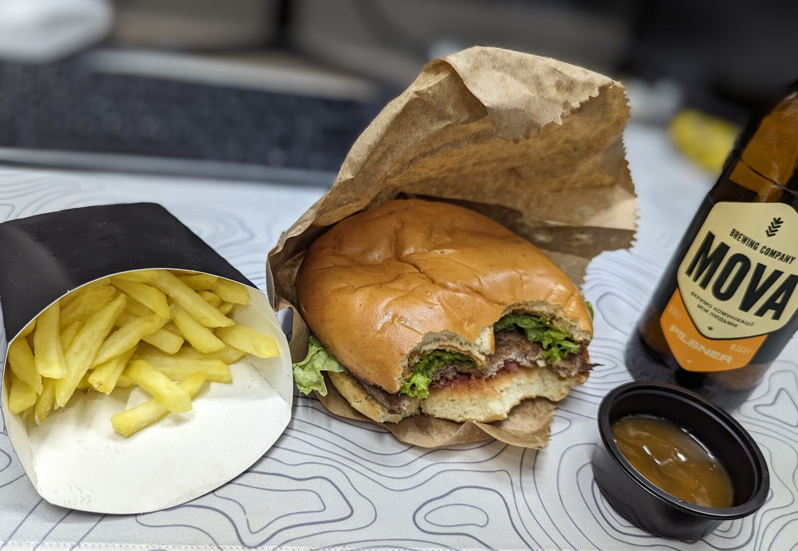 YO BURGER image 5