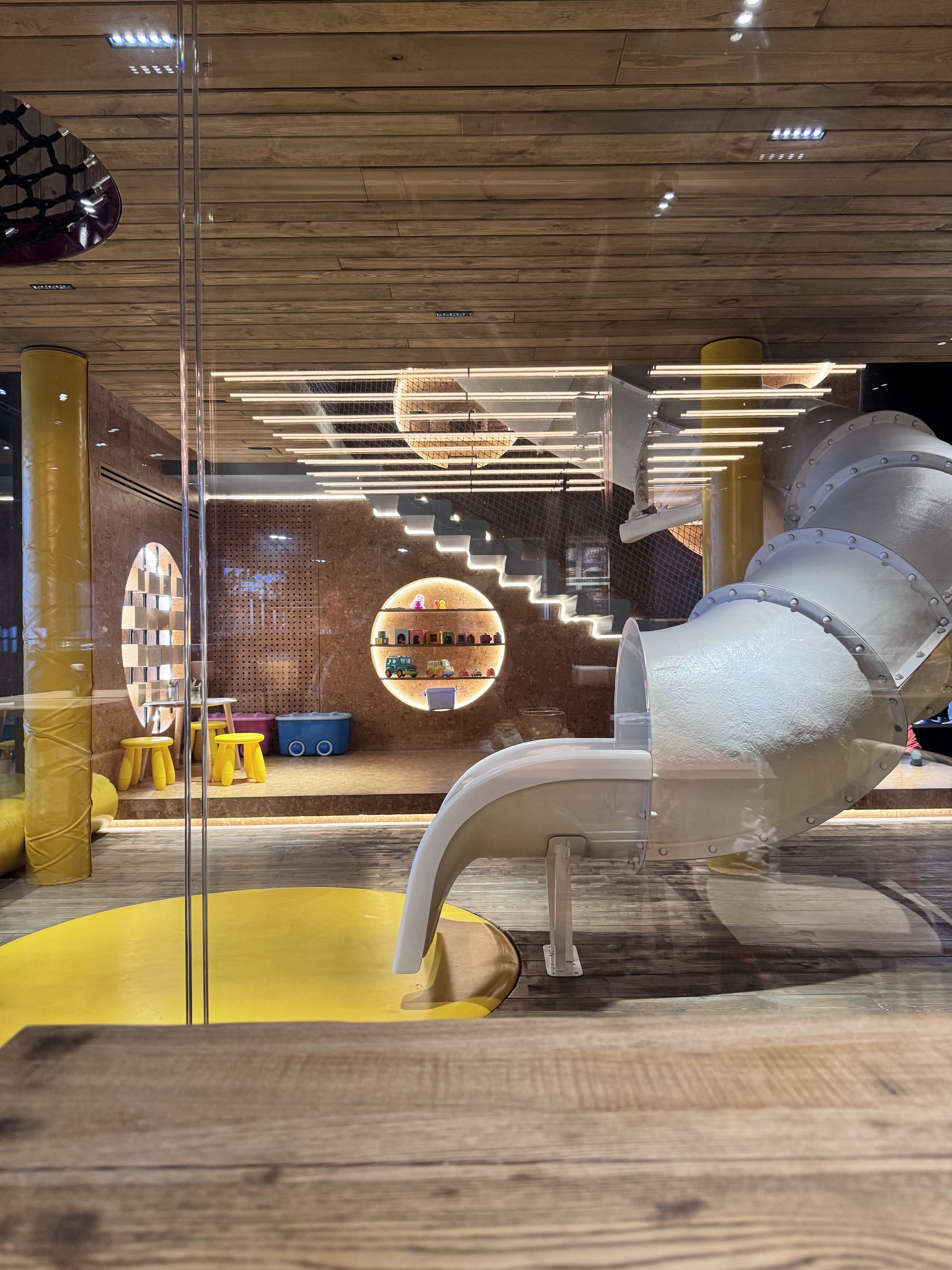 MOVA простір image 6