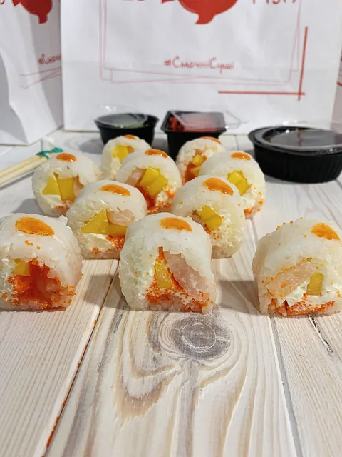 Sushi place Red fish image 5