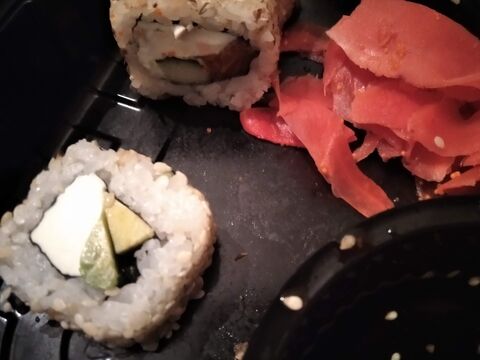 Sushi family image 4