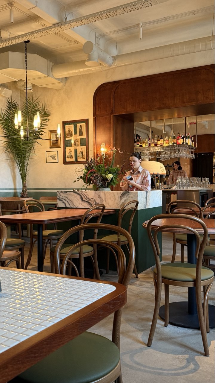 Tony Restaurant image 2