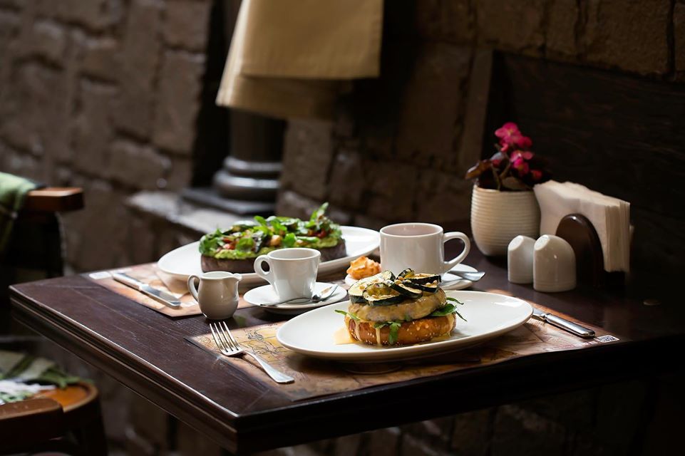 Reporter Restaurant & Coffee image 1