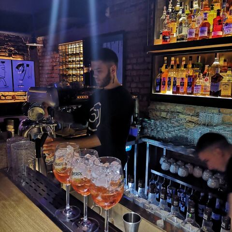 Bar Square 59 image 1