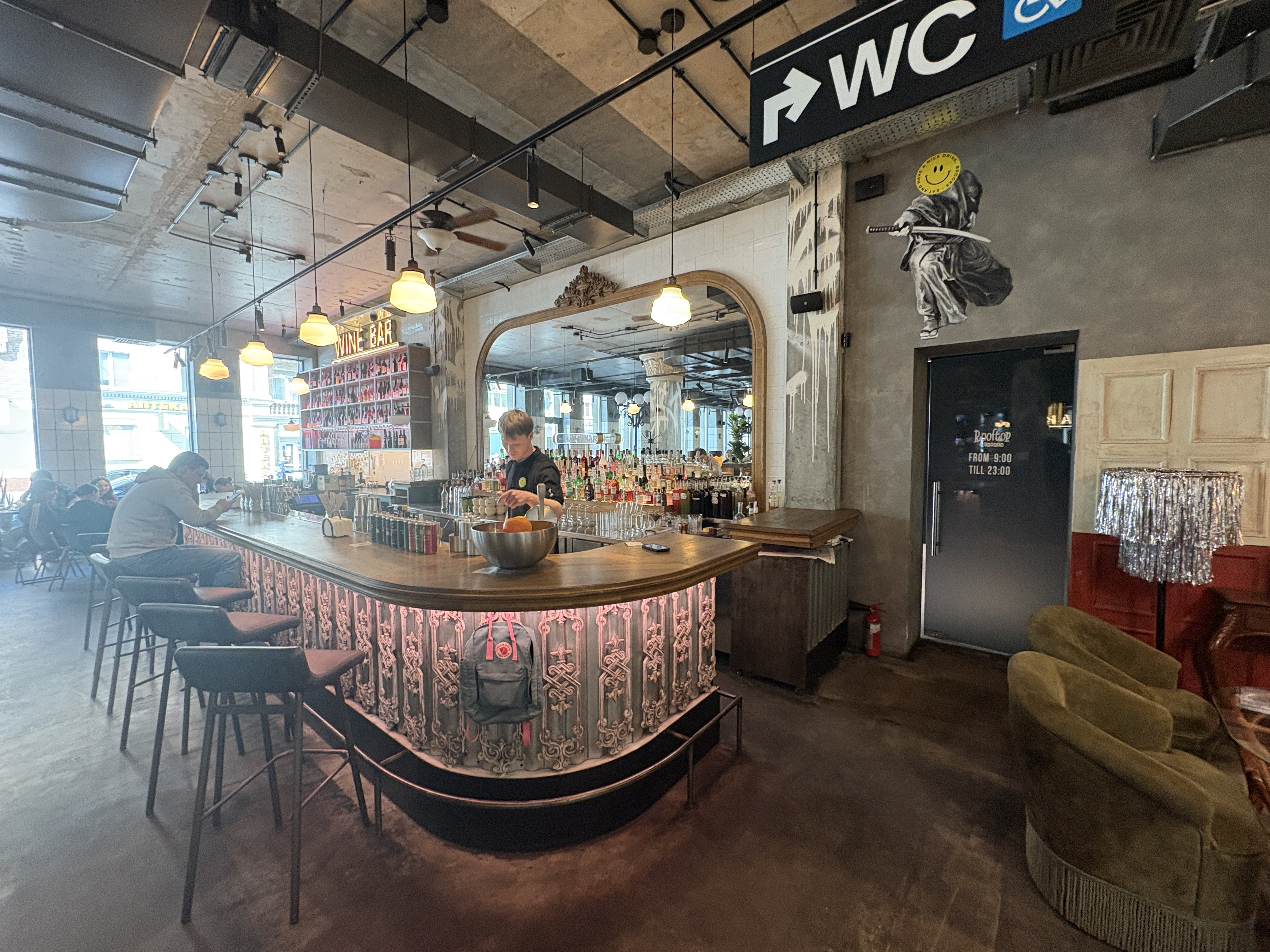 BROOKS eats & drinks image 4