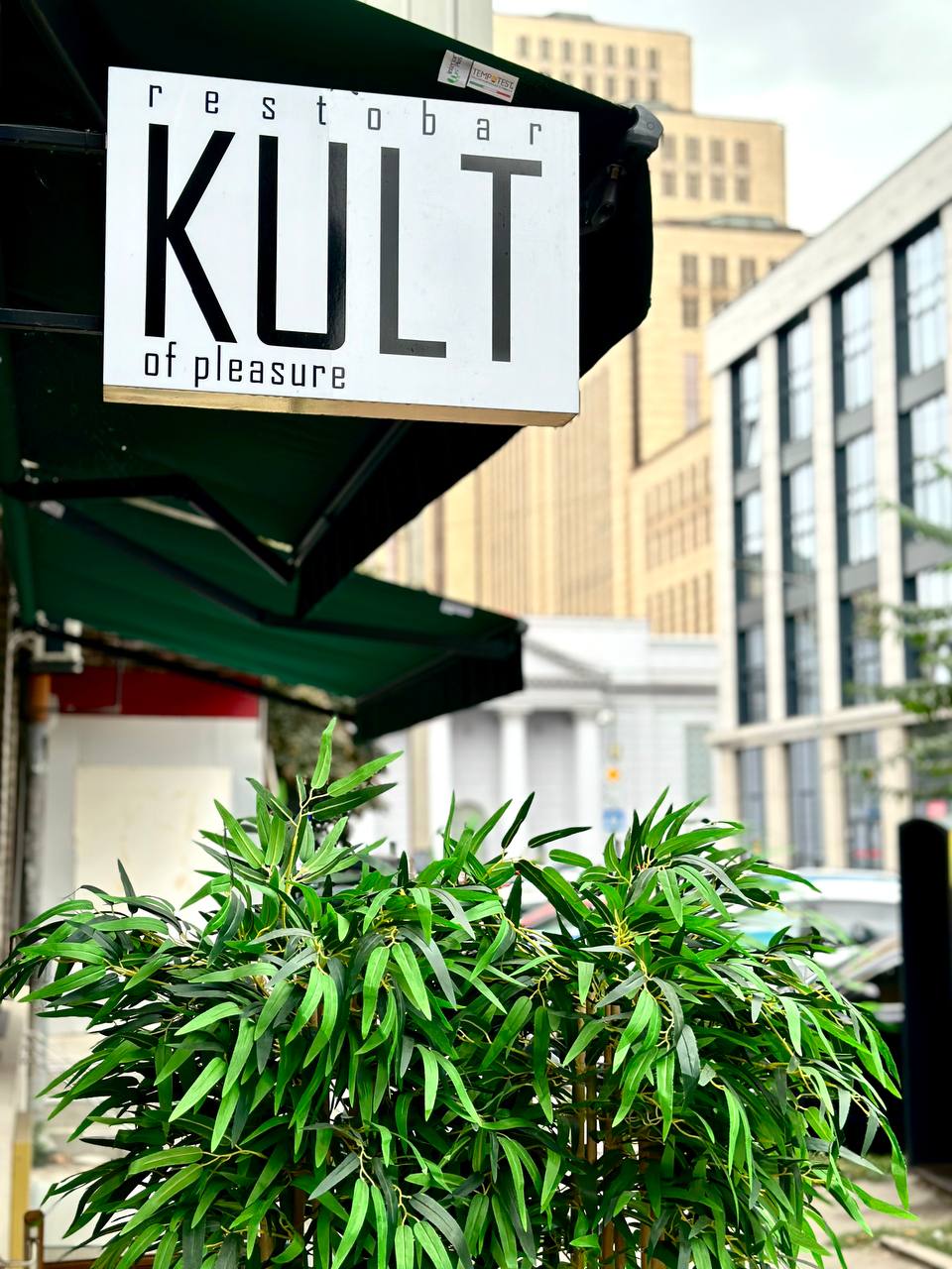 restobar KULT of pleasure image 8