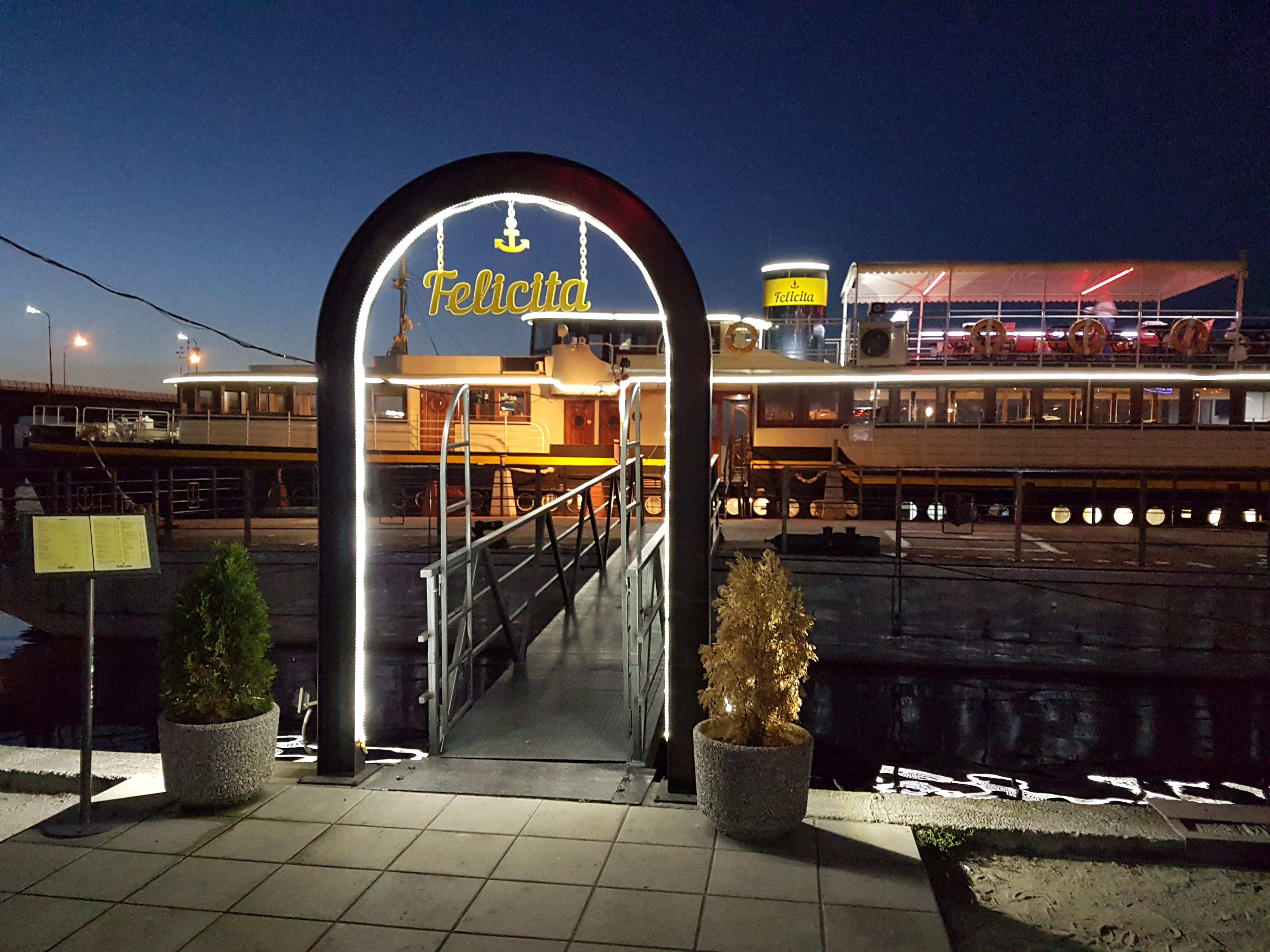 Teplokhid-Restoran Felichita image 1