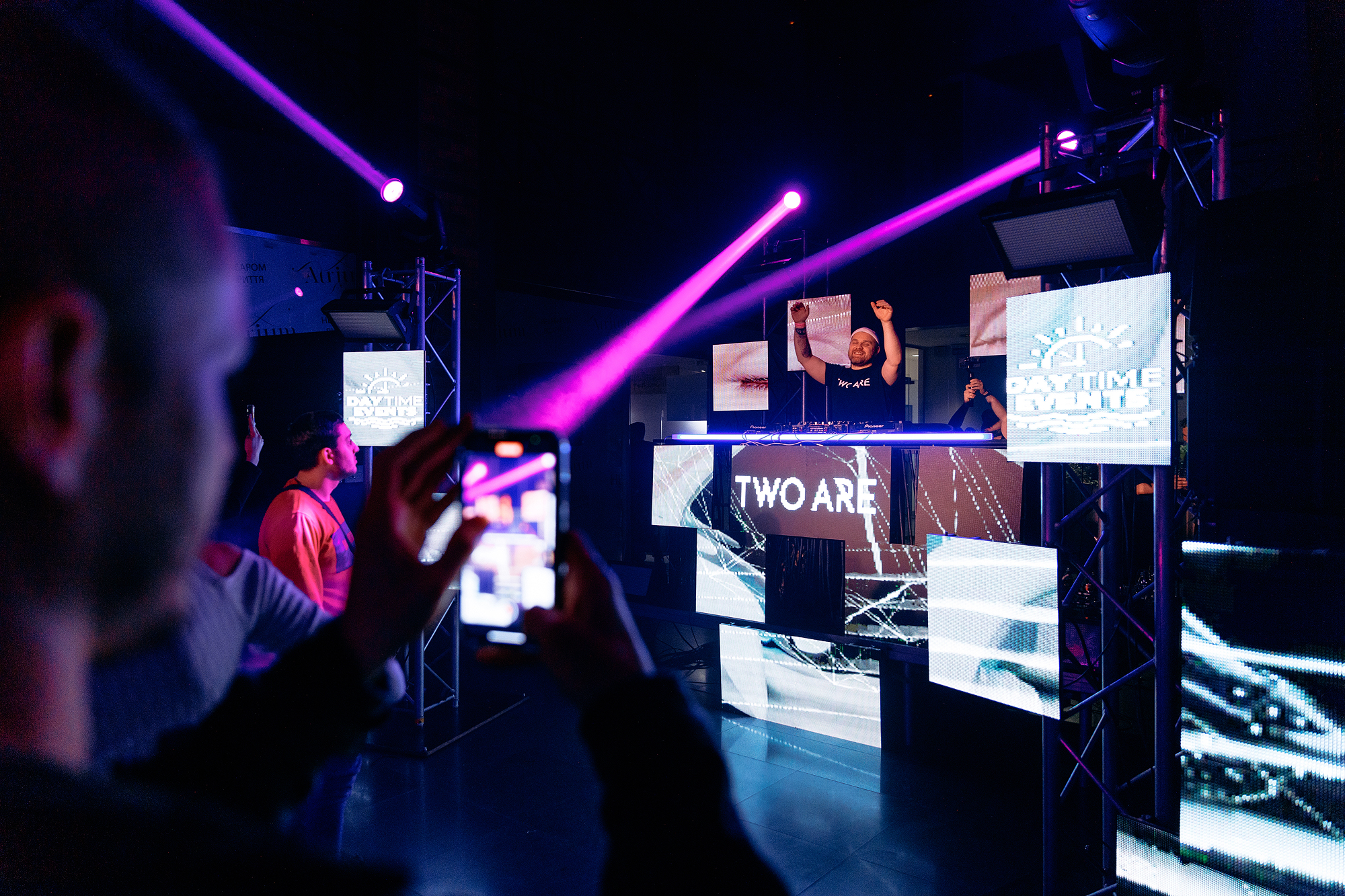 Beyond restaurant & lounge bar image 10