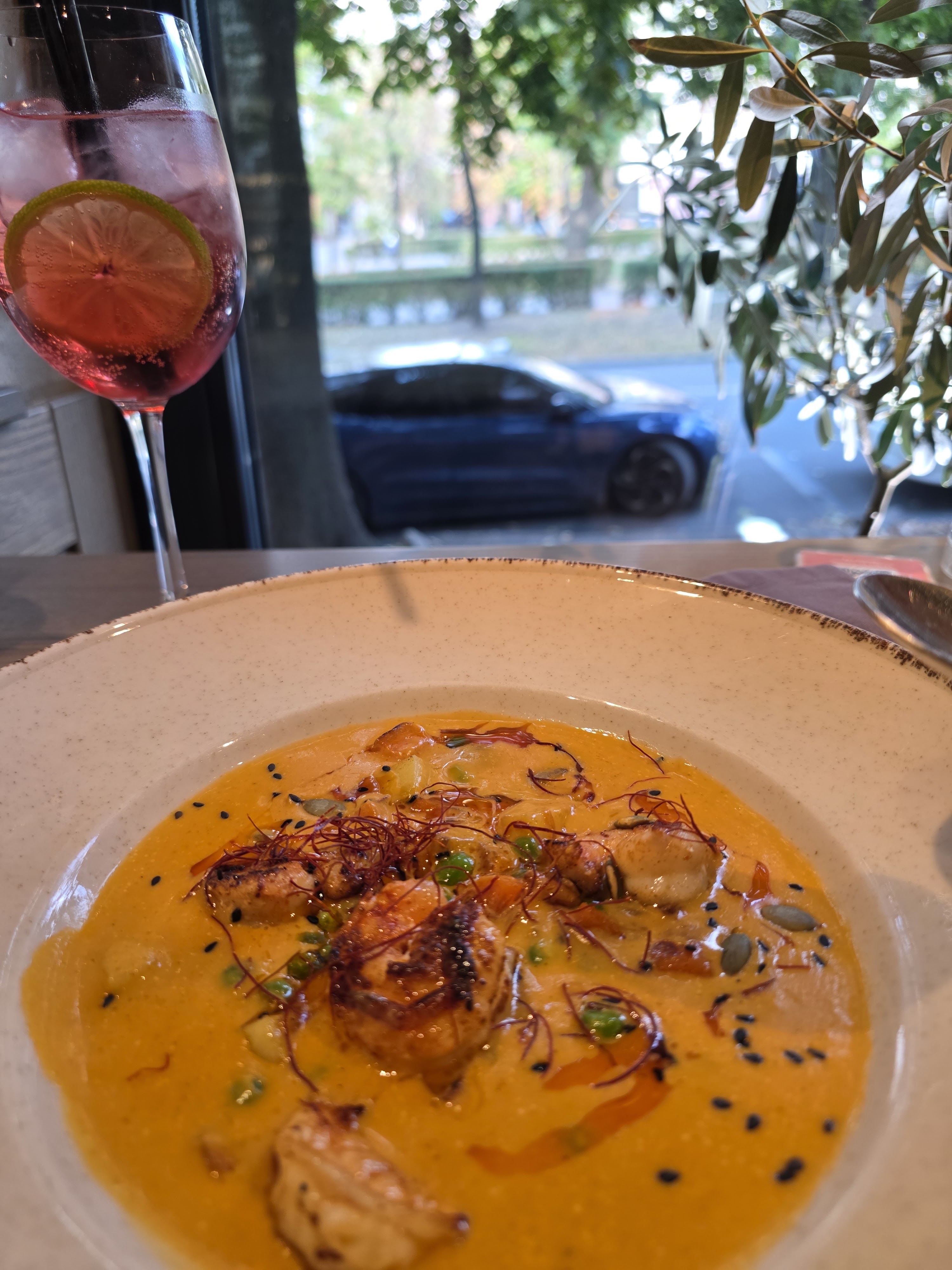 Alfama - португальський ресторан image 5