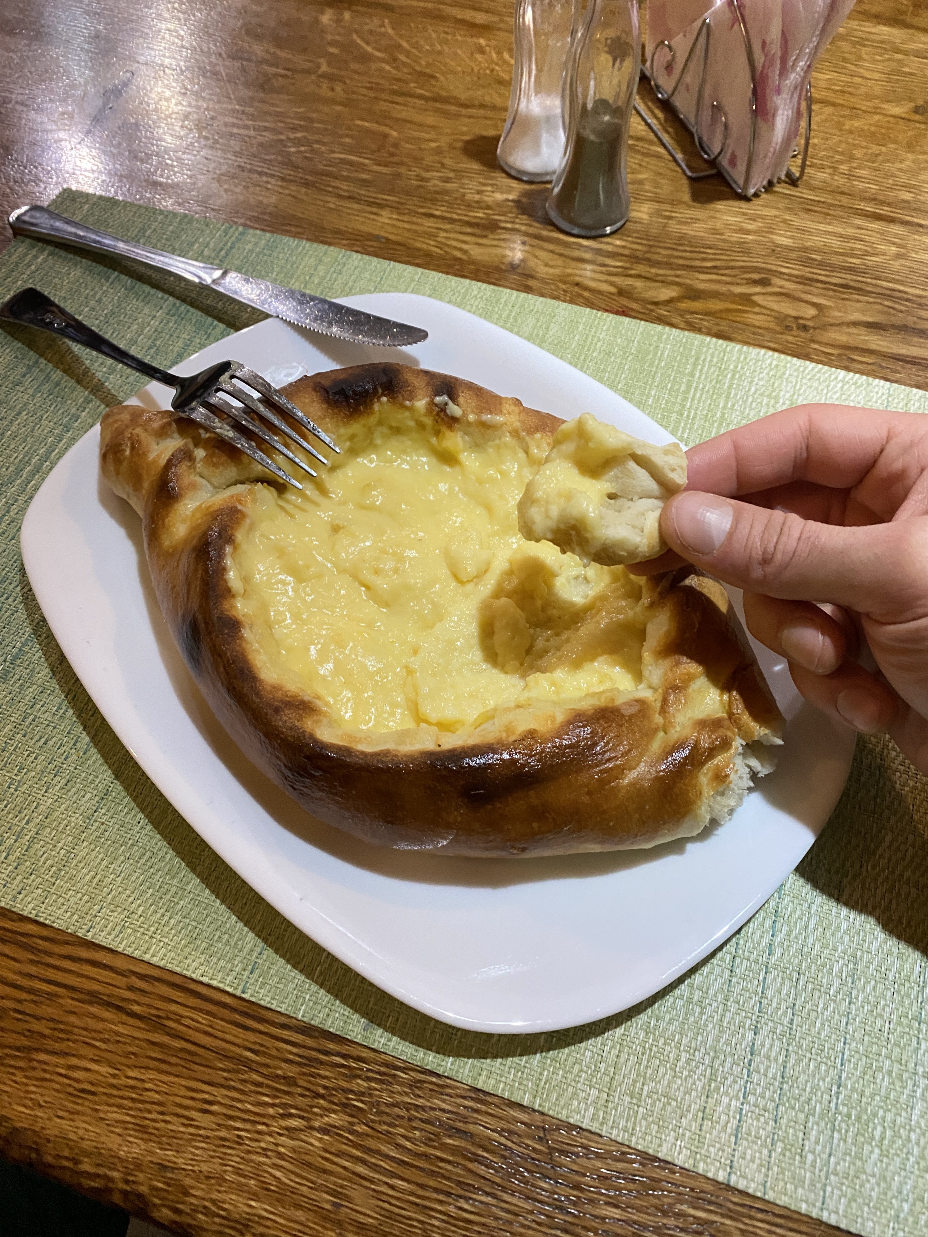 Khinkalʹna Khata Vid Elen image 4