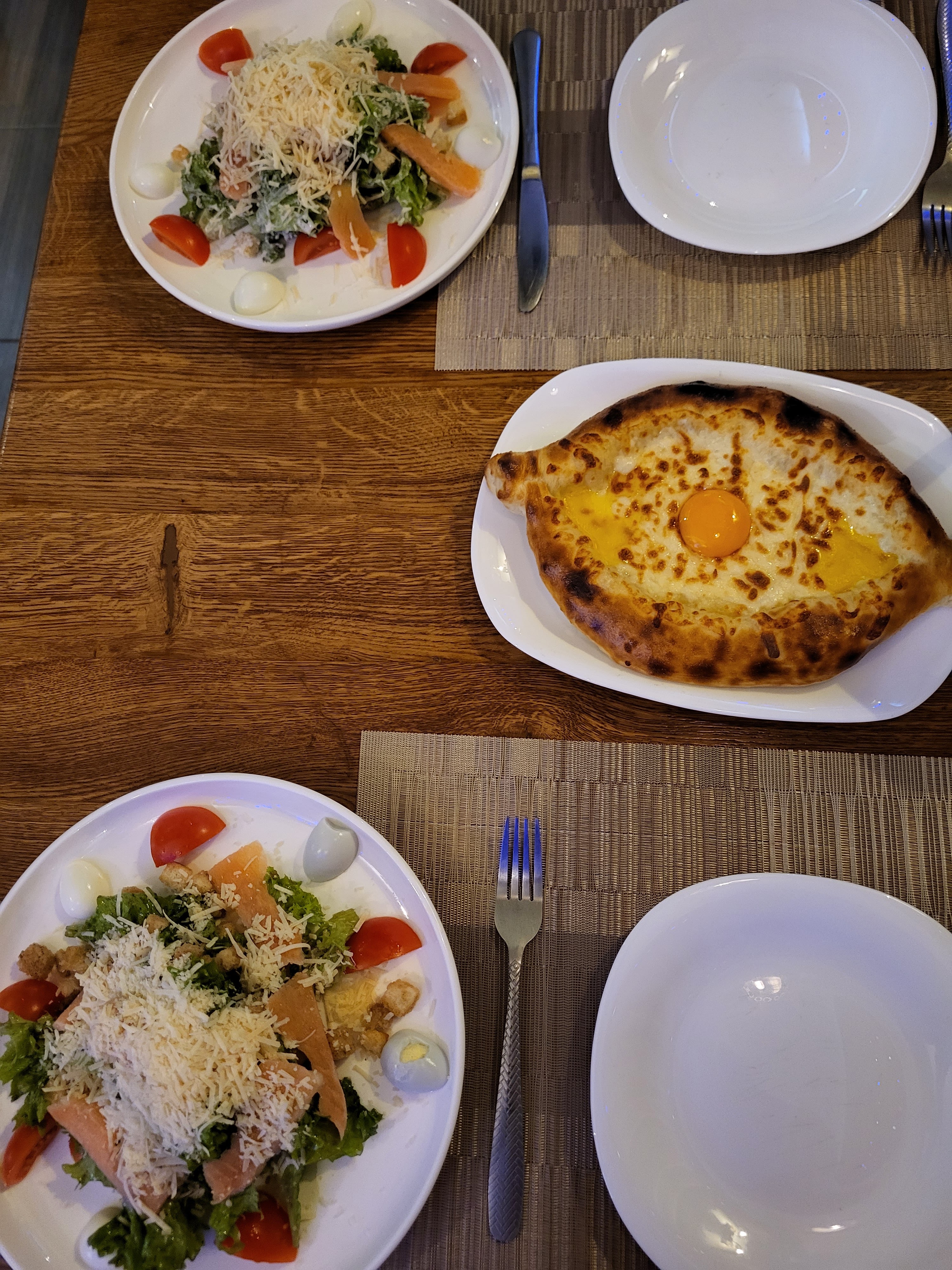 Khinkalʹna Khata Vid Elen image 5