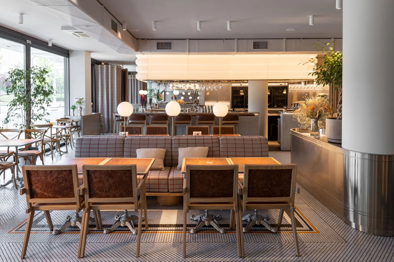 LUMO BISTRO image 1