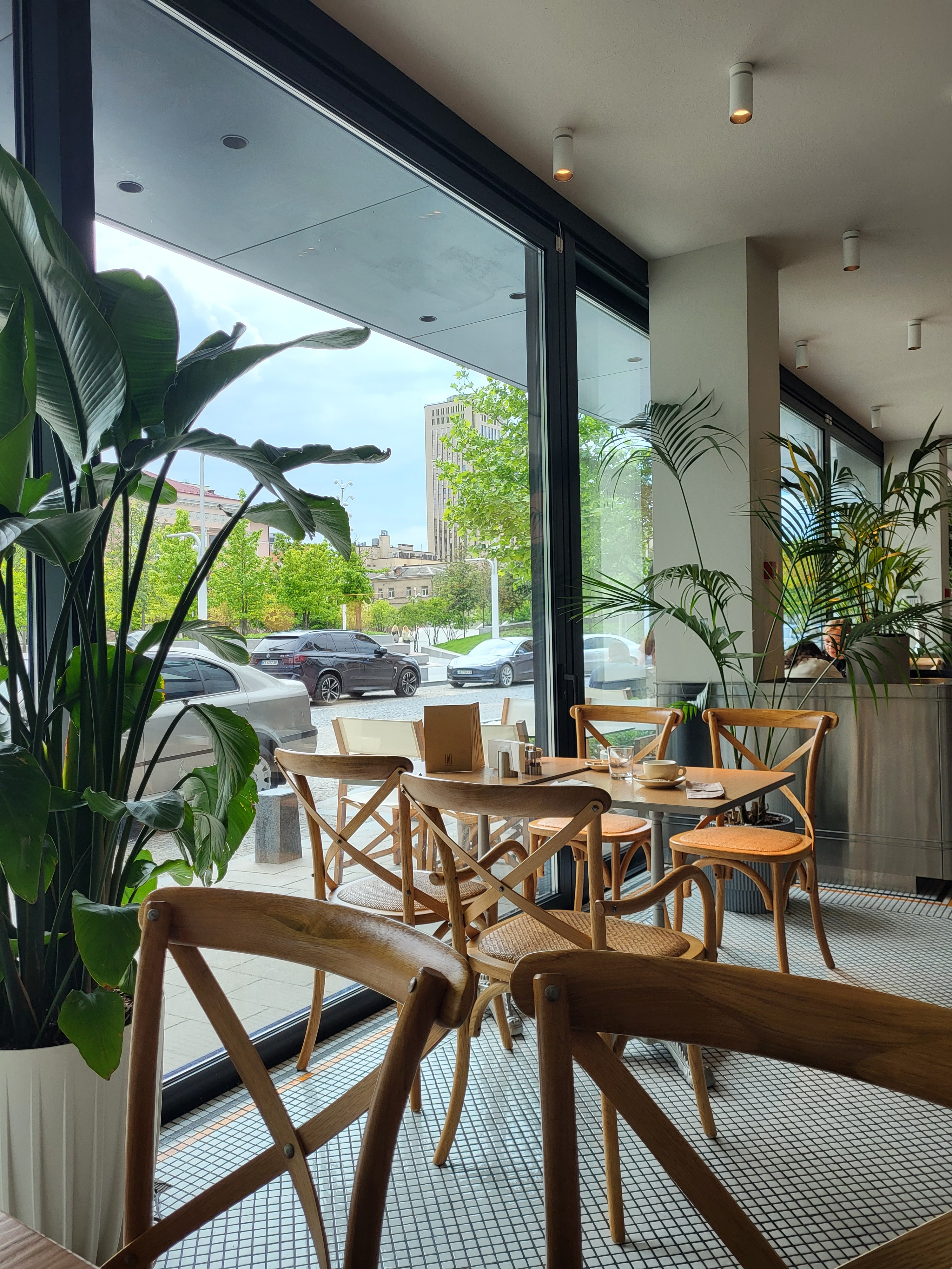 LUMO BISTRO image 10