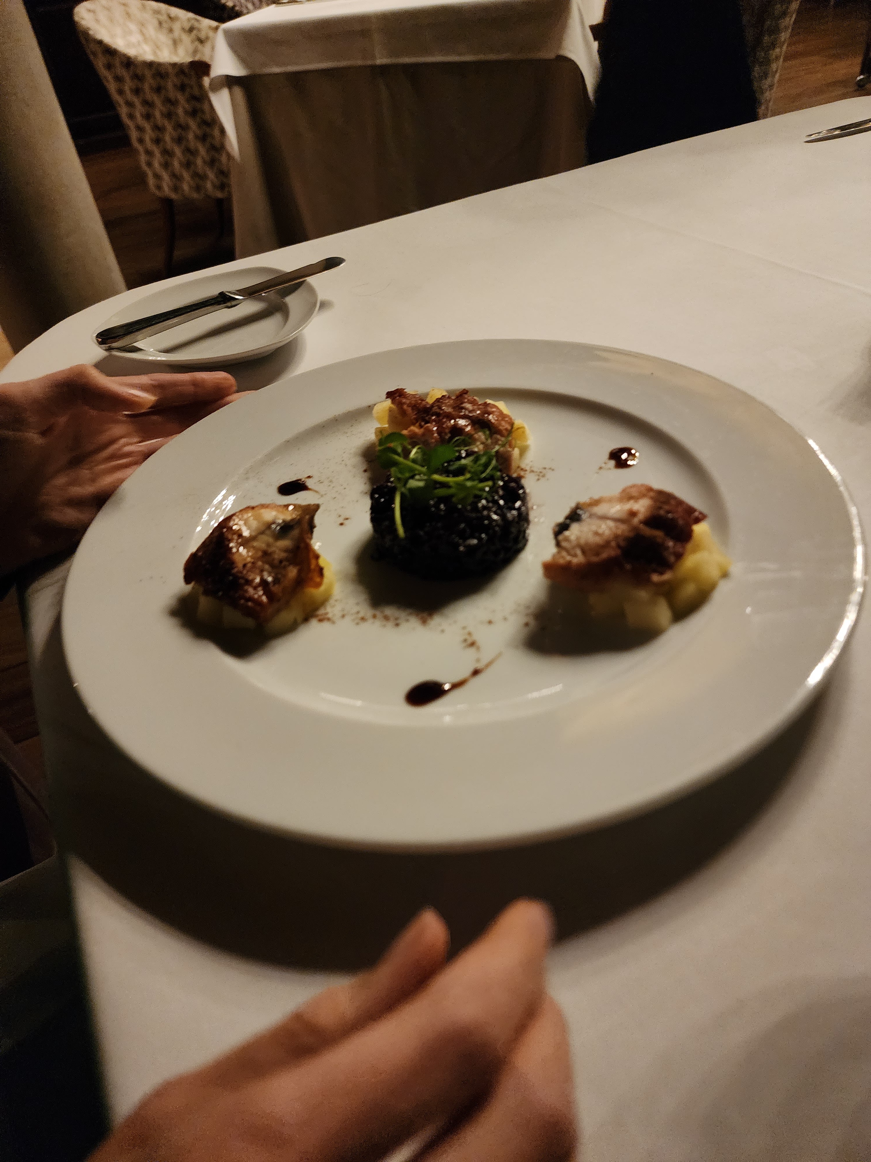 Coast Restaurant & Lounge image 4