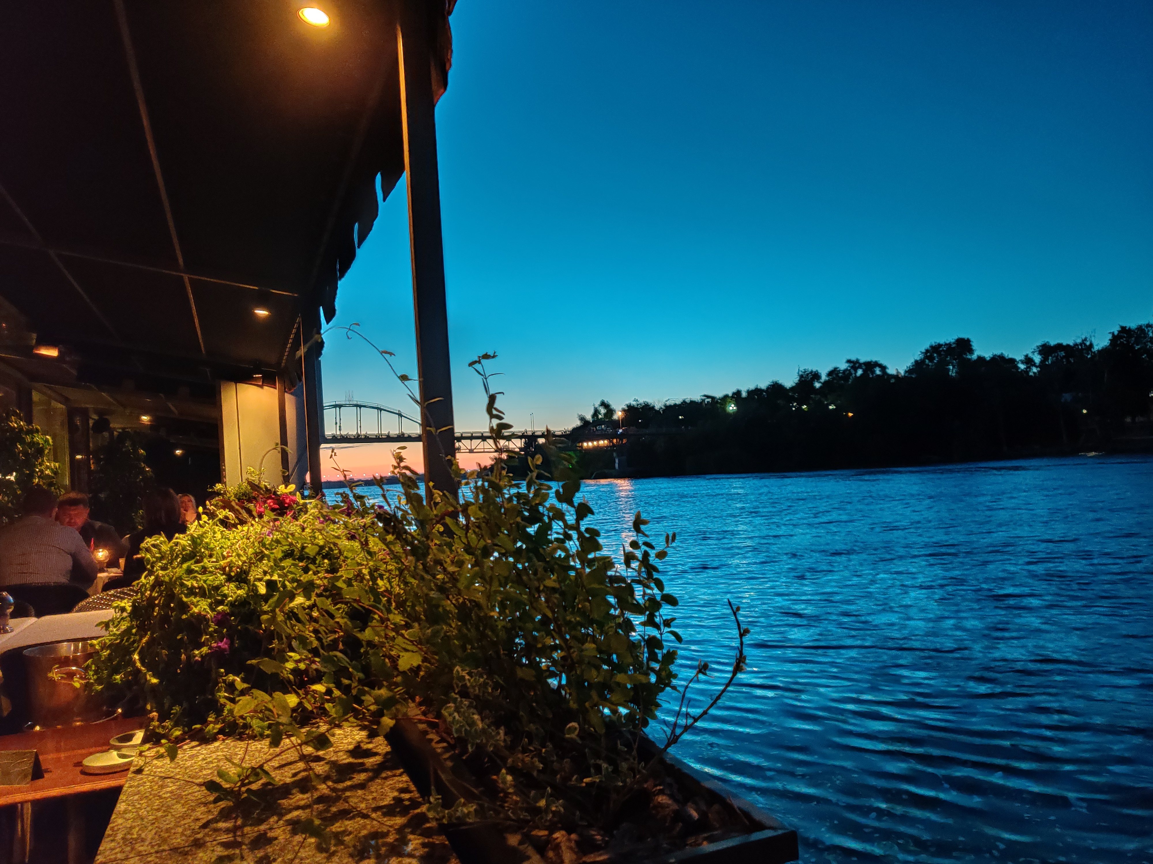 Coast Restaurant & Lounge image 10