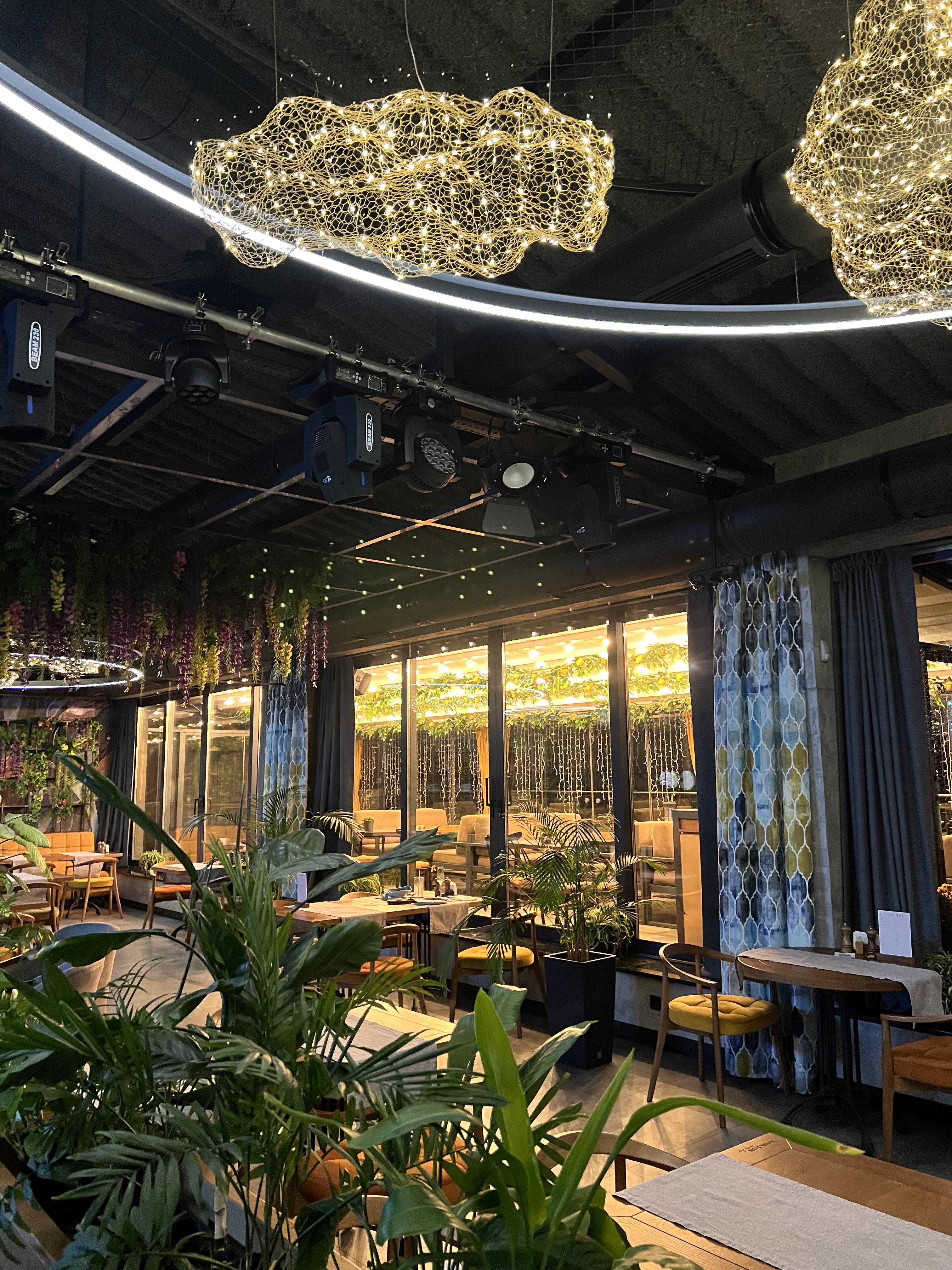 Karlson Party Bar image 3