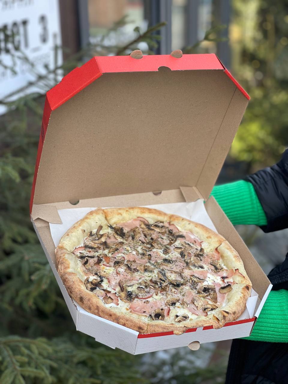 Family (піца, суші, вок) image 6