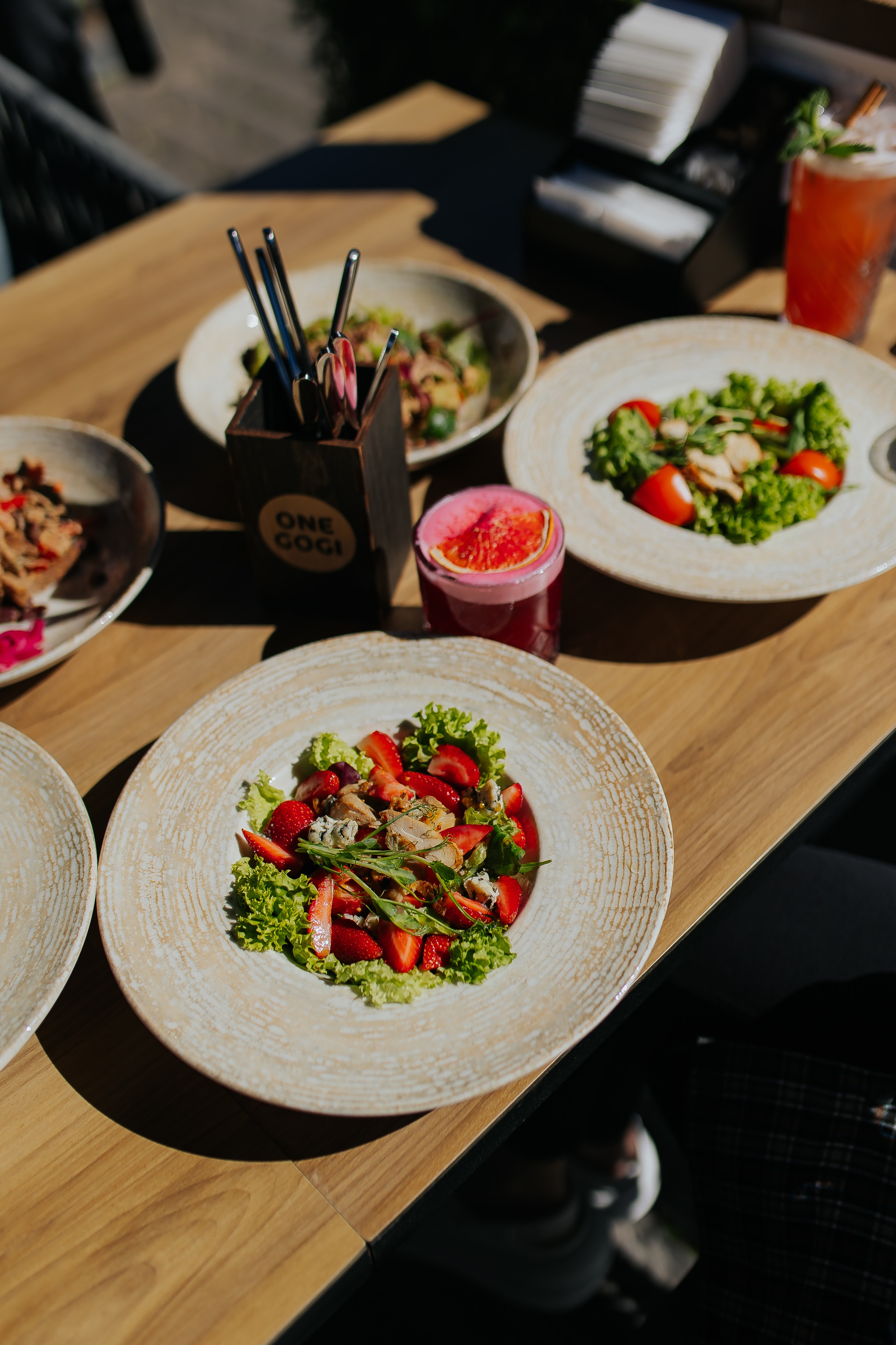 One Gogi | Ван Гогі Лівий берег image 4