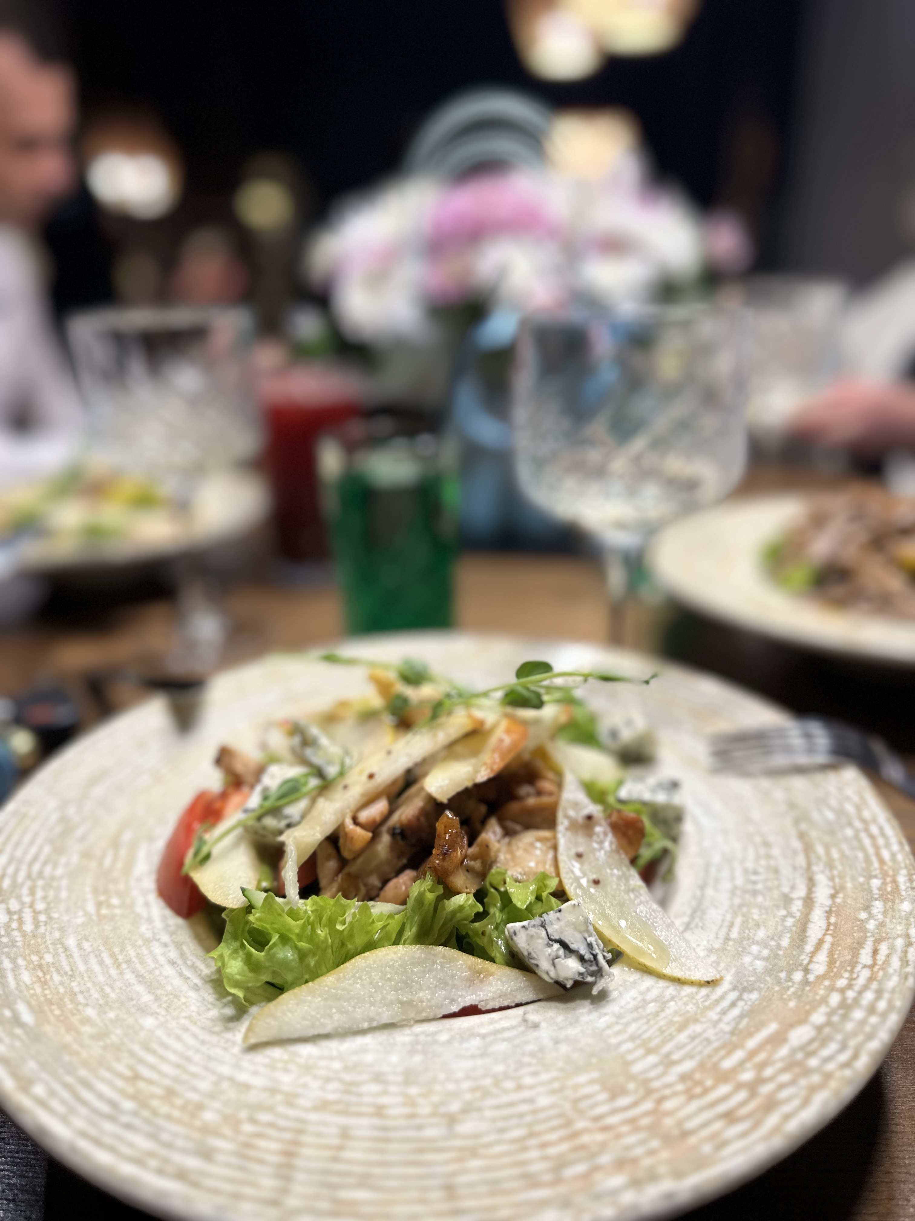 One Gogi | Ван Гогі Лівий берег image 8