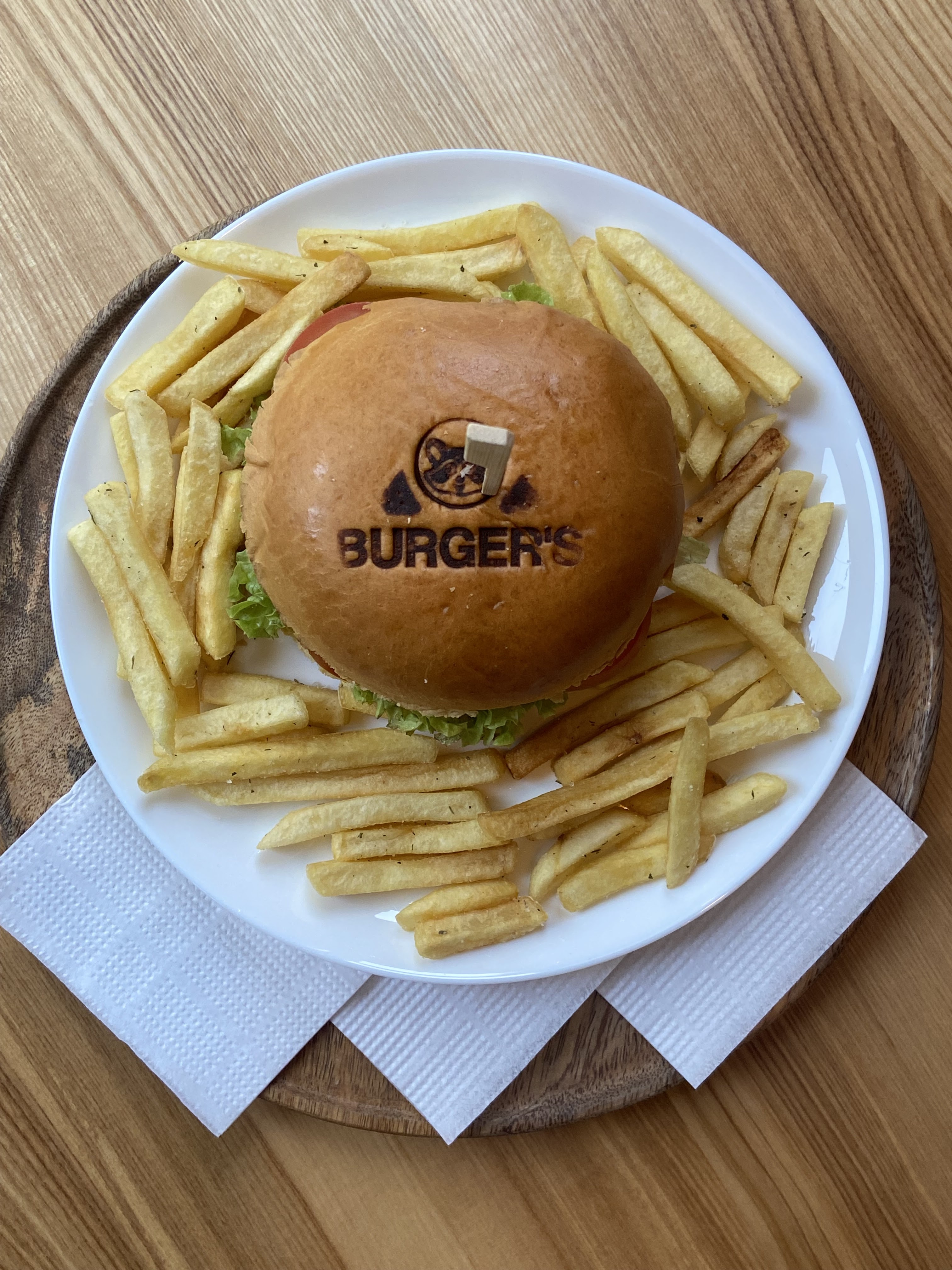 Enot Burger's image 8