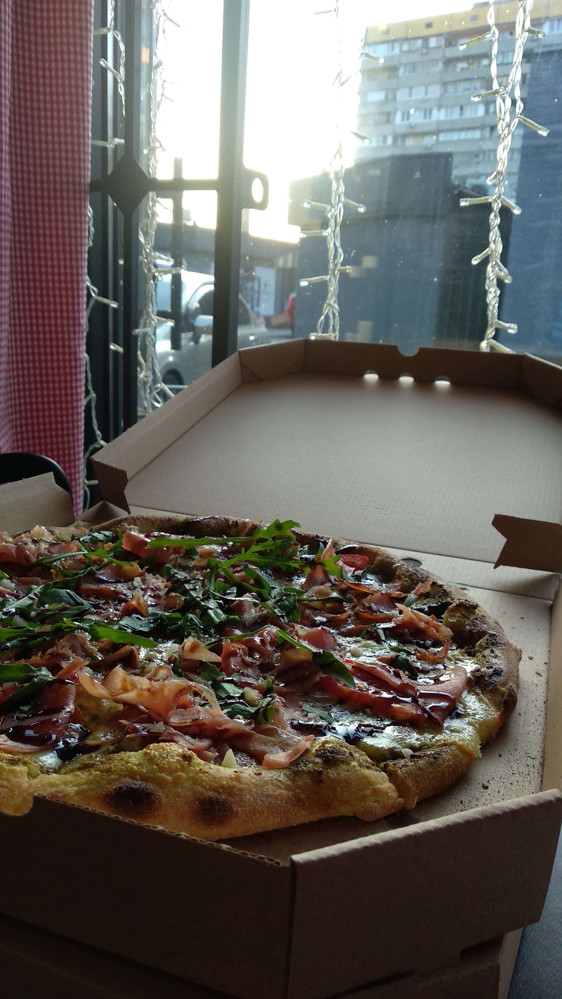 Піцерія UN MOMENTO image 7