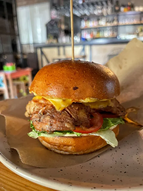 The CRAFT Burger & Bar image 2