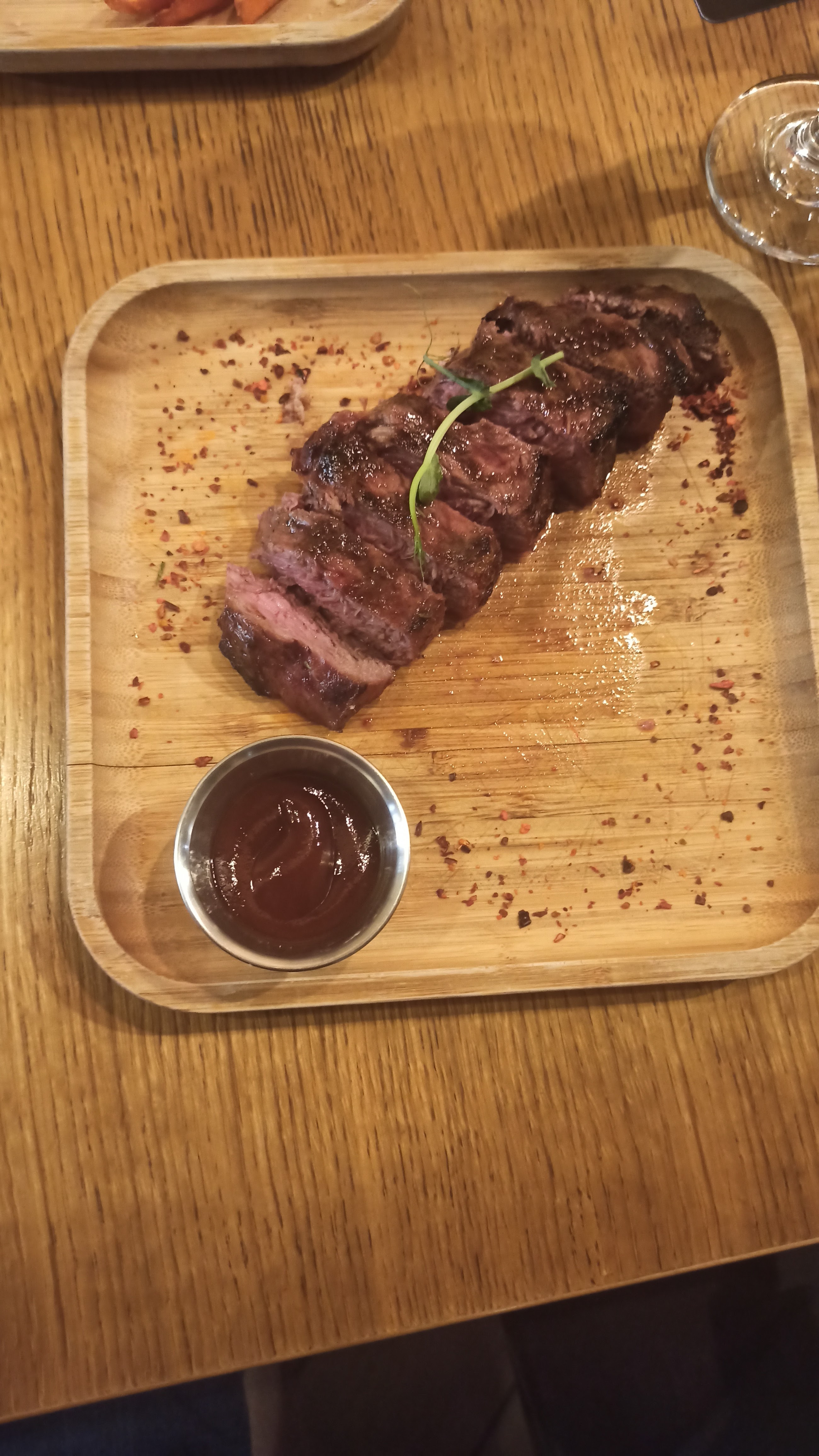 The CRAFT Burger & Bar image 5