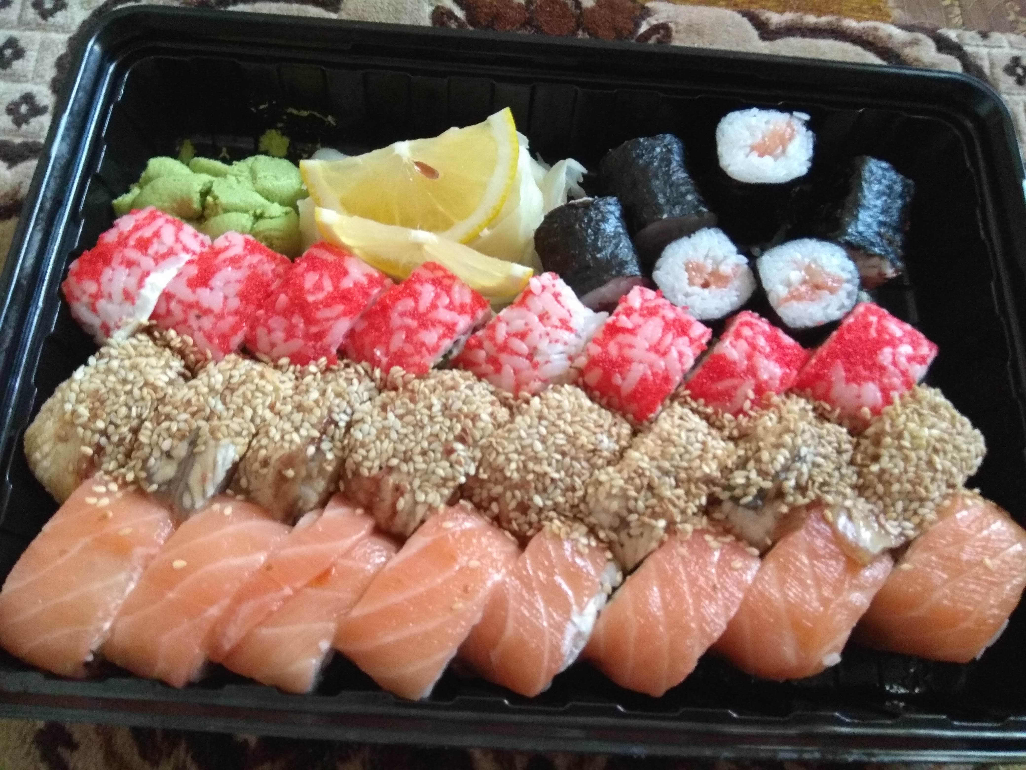 Sushi and Pizza image 2