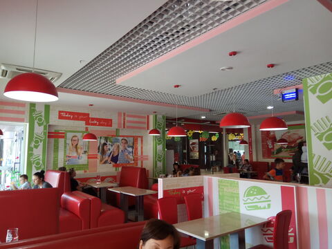 Burger club image 3