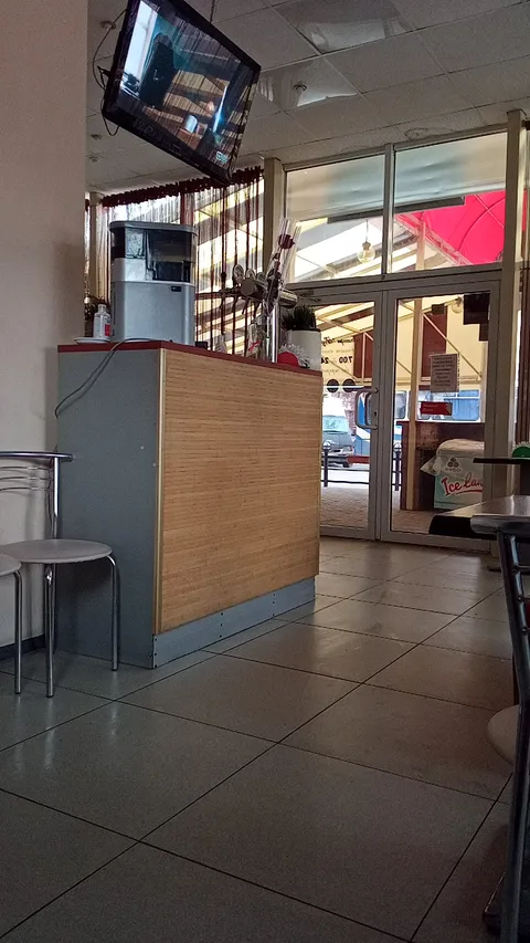 Bistro image 4