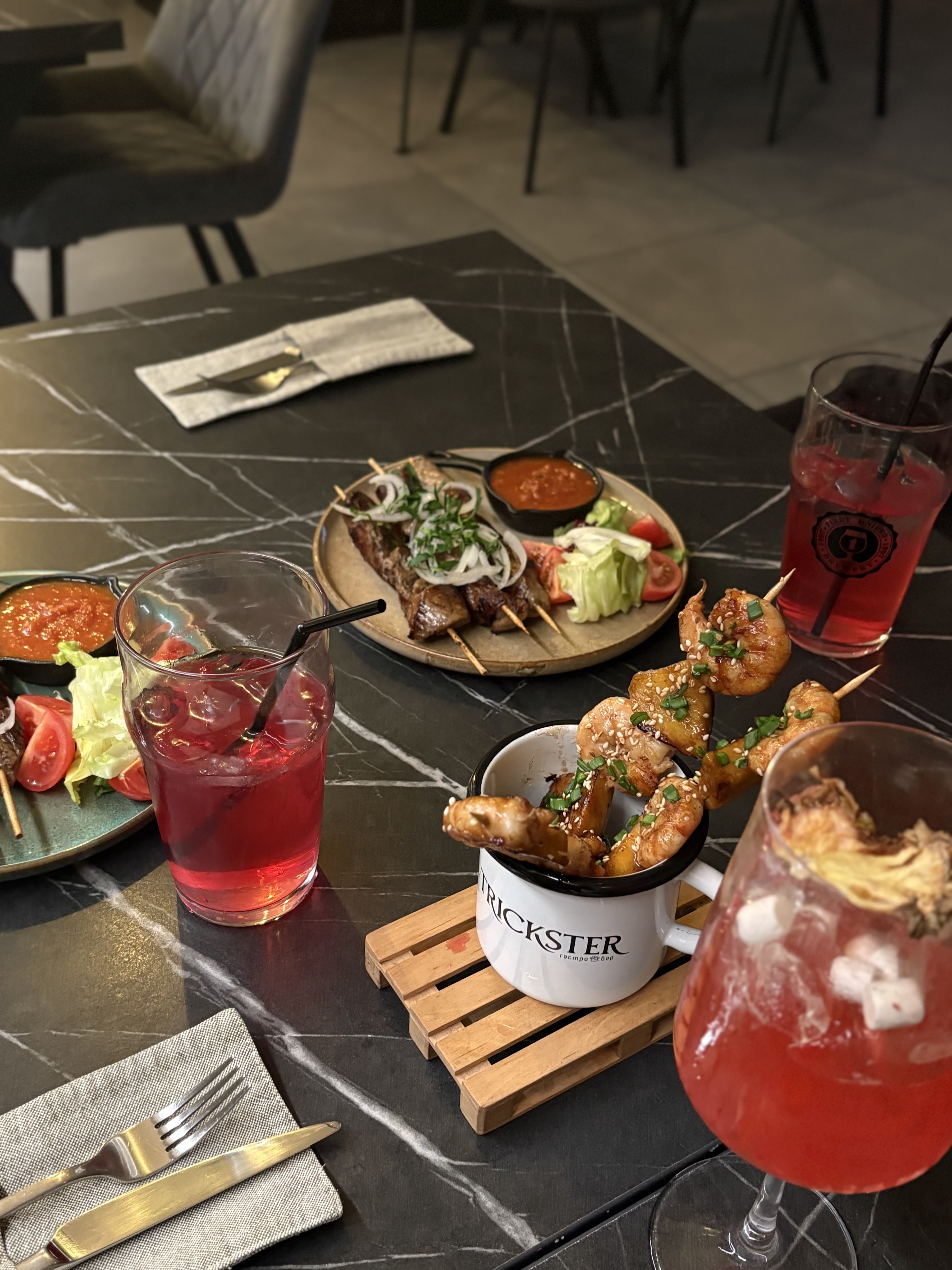 Triсkster гастробар image 10