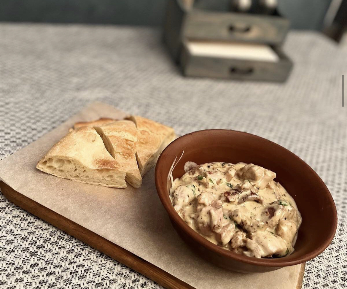 MAMA NA DACHE image 6