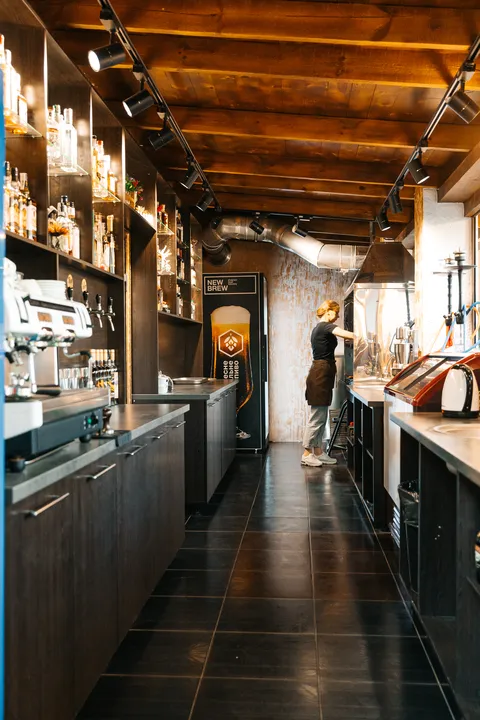 Rise cafe&bar image 5