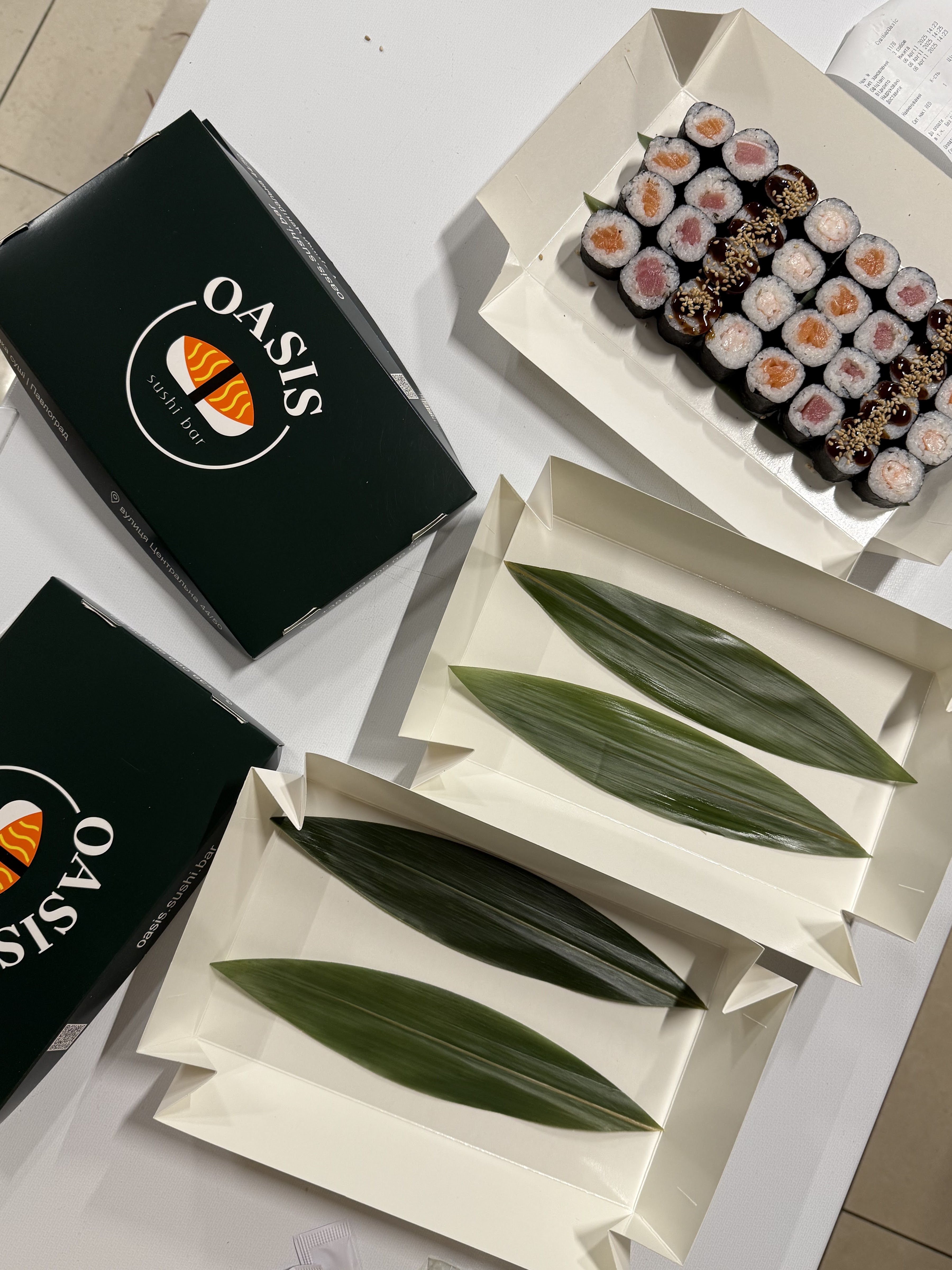 OASIS sushi bar image 7