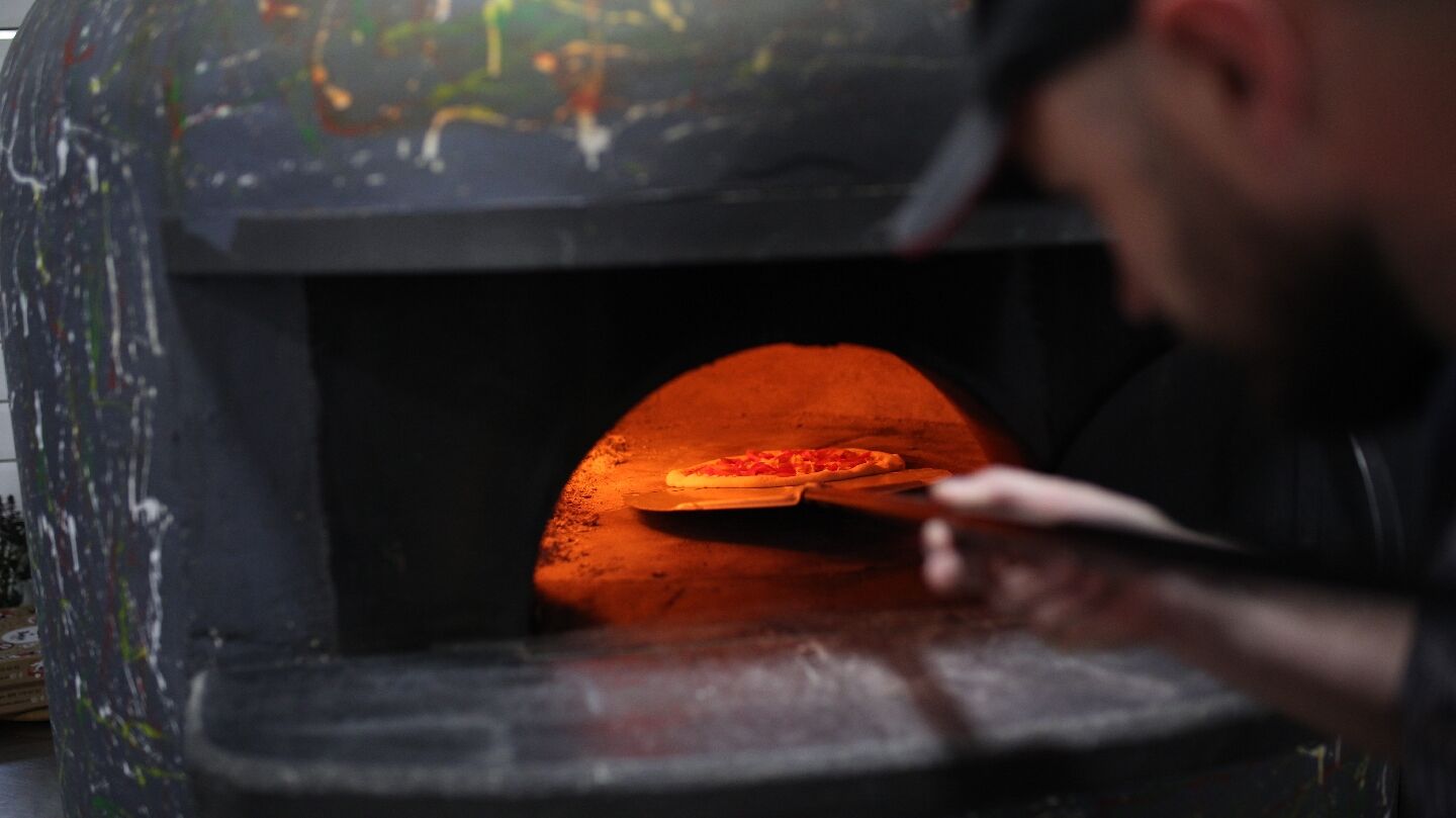 Banda Pizza image 8