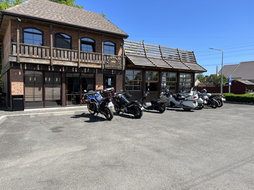 Kav'yarnya-Pitseriya "Baskervilʹ" image 6