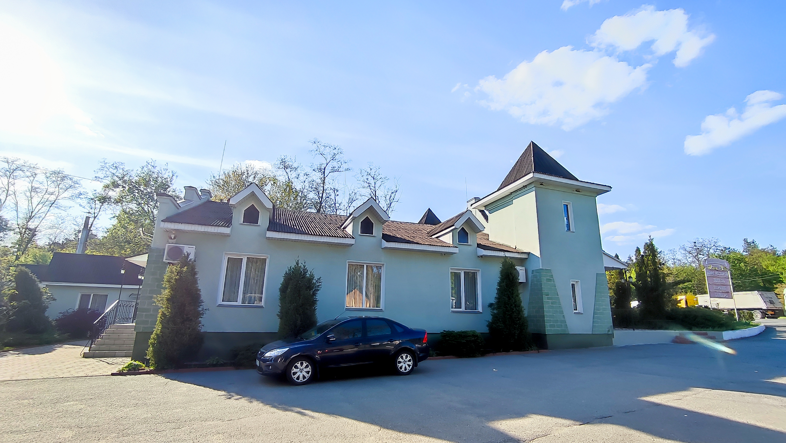 Hostynnyi Dvir image 5