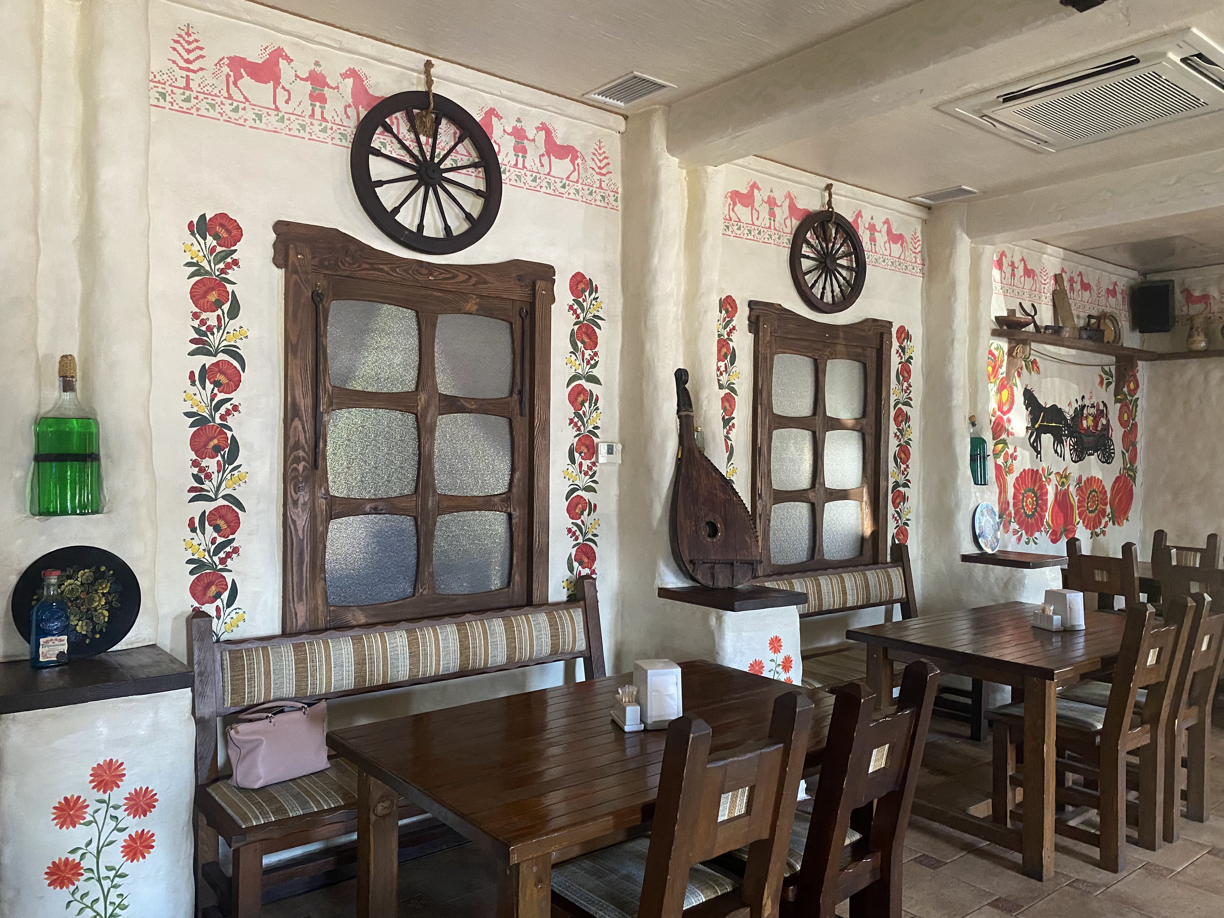 Hulyay Pole Smela, Restoran-Otelʹ-Banya-Chan image 8