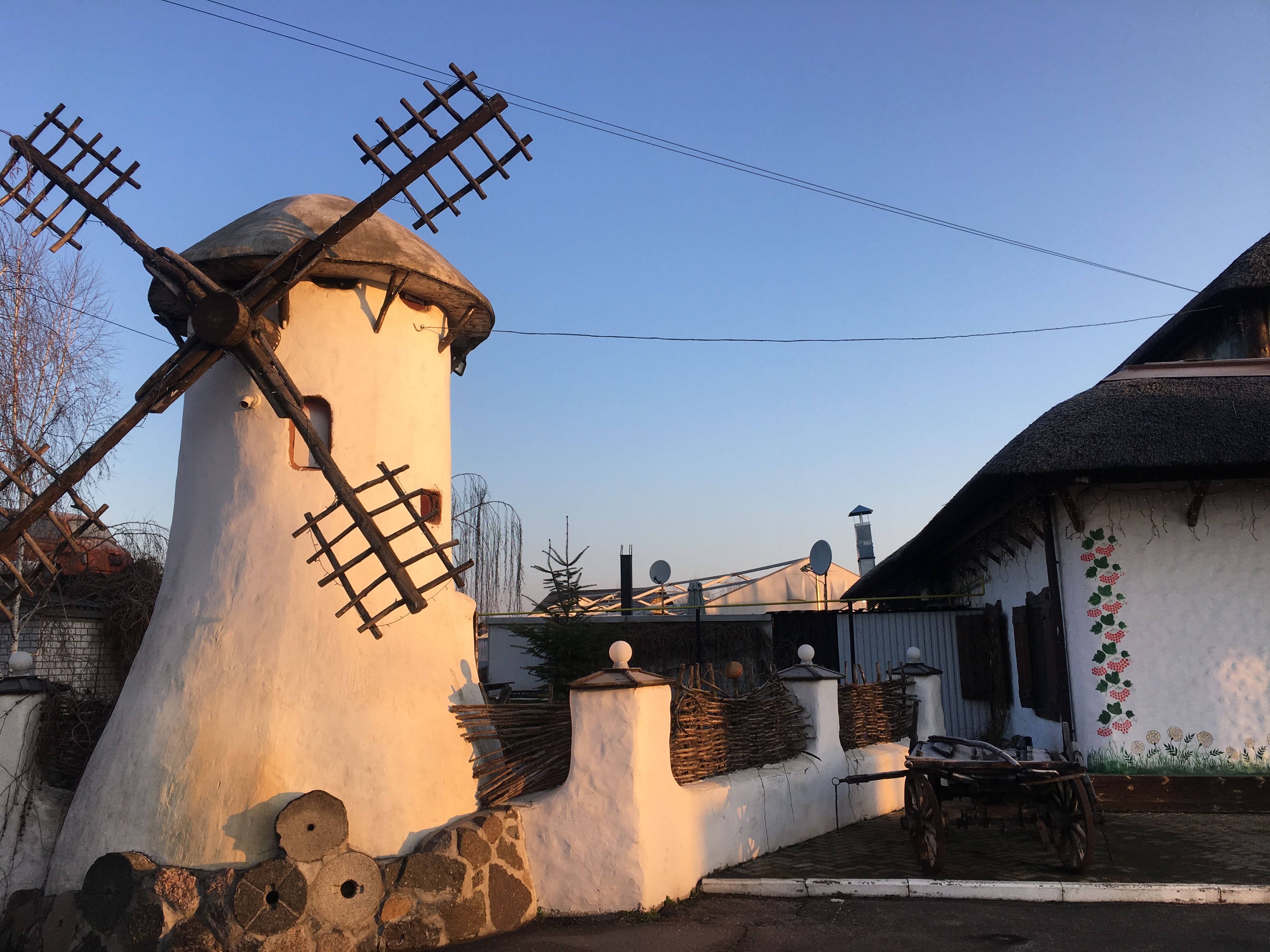 Hulyay Pole Smela, Restoran-Otelʹ-Banya-Chan image 9