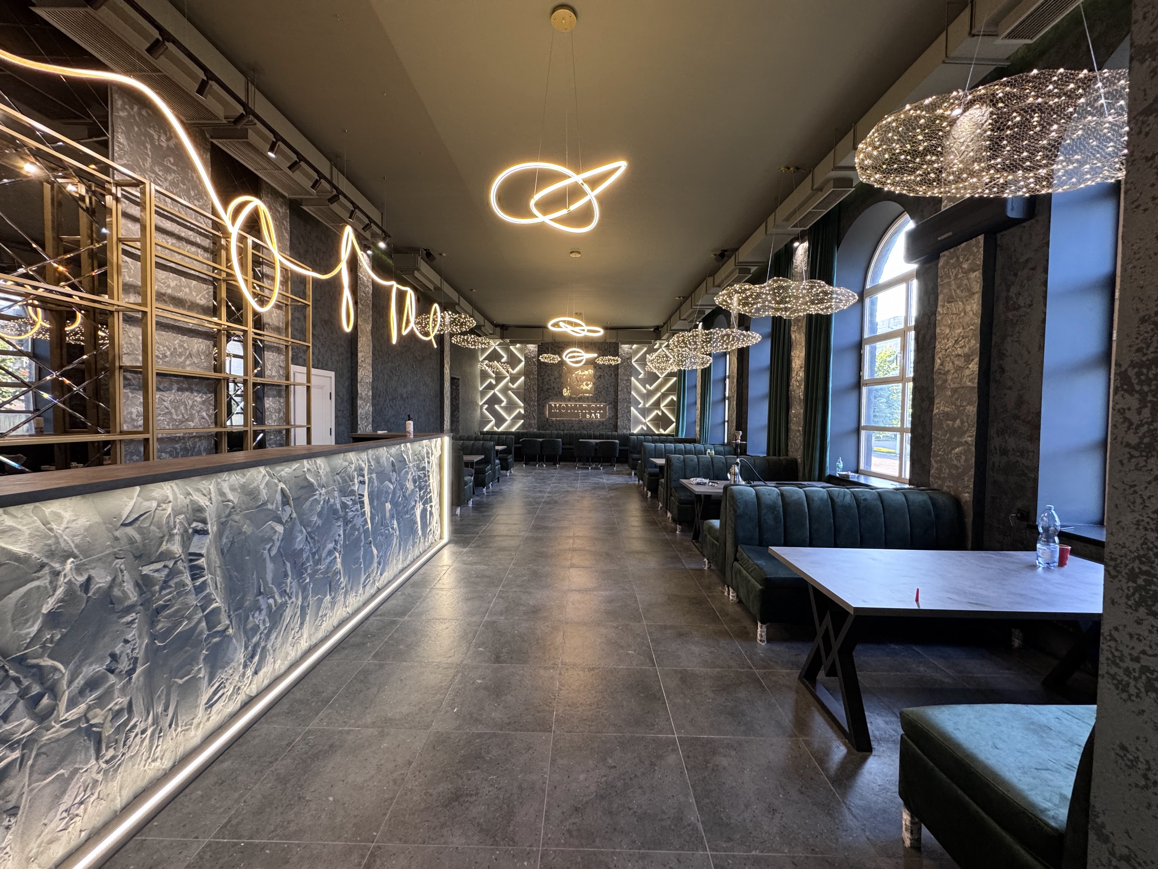 Monarch Lounge Bar image 1