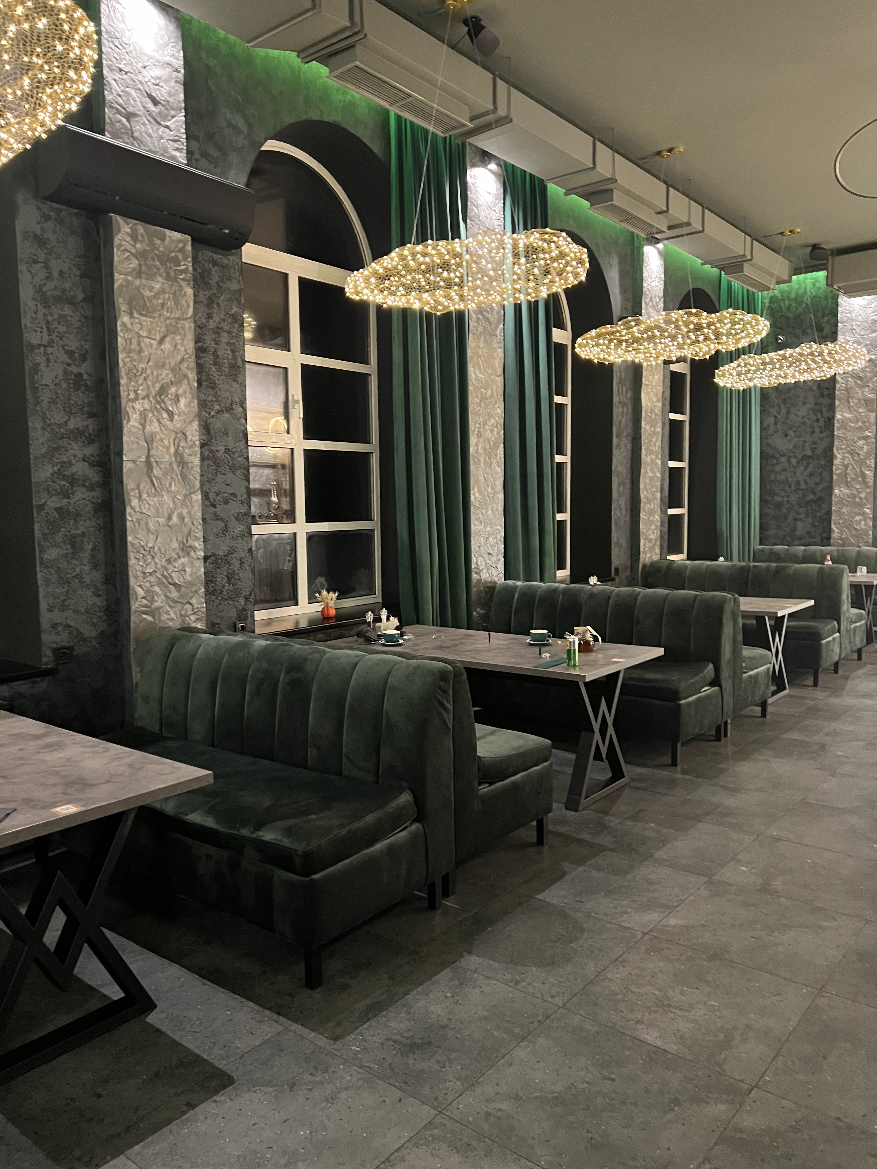 Monarch Lounge Bar image 3