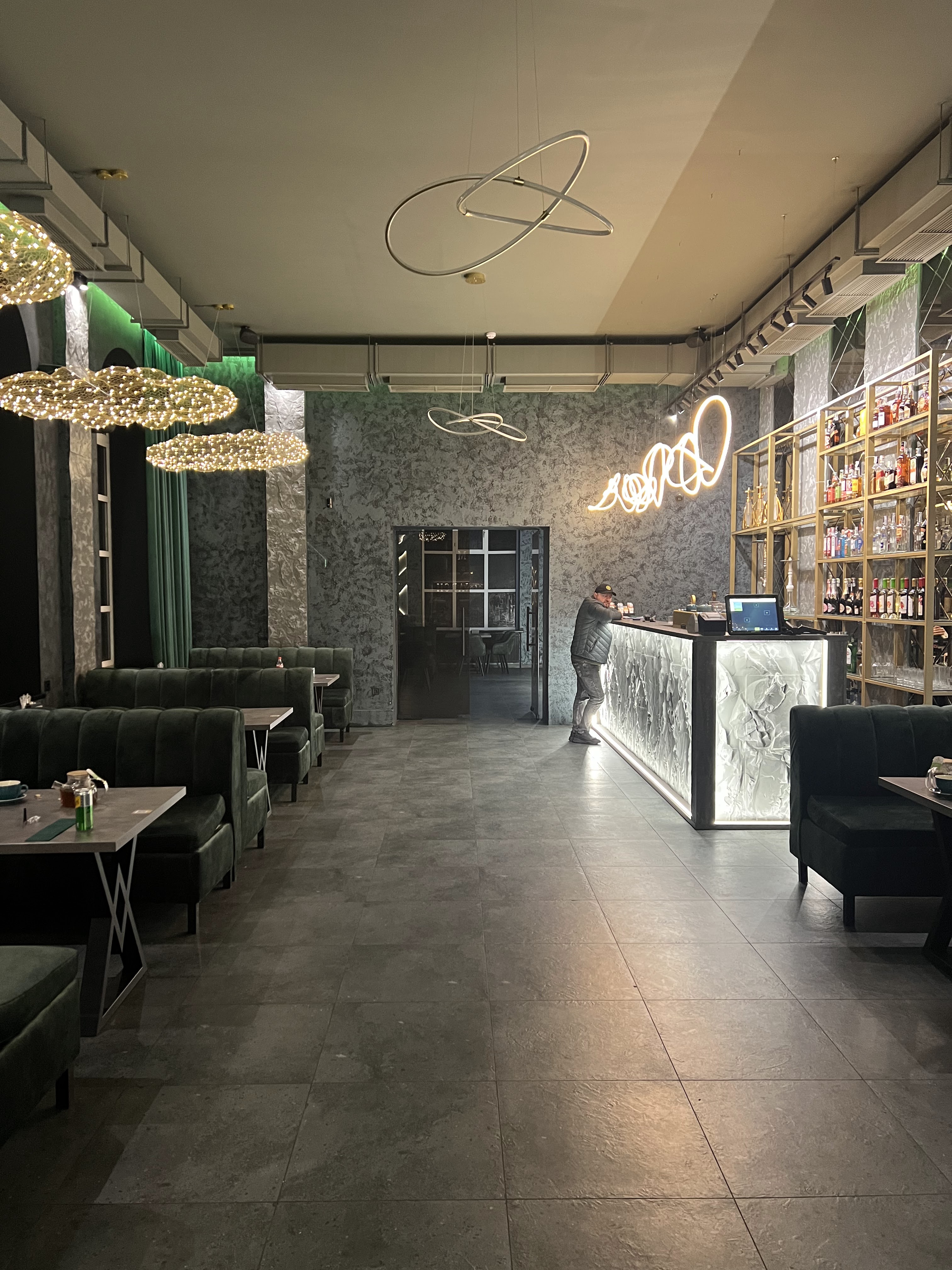 Monarch Lounge Bar image 5